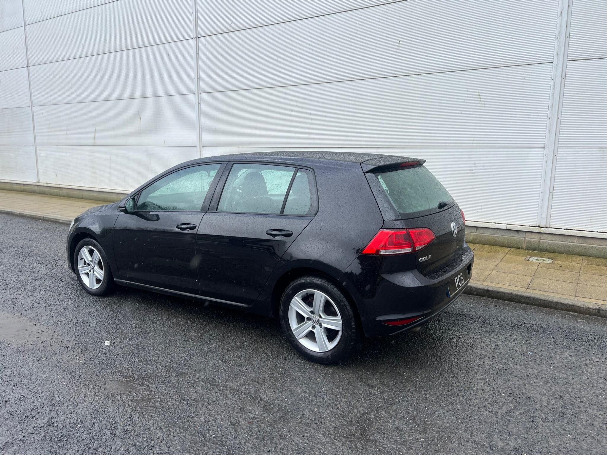Volkswagen Golf - Image 26