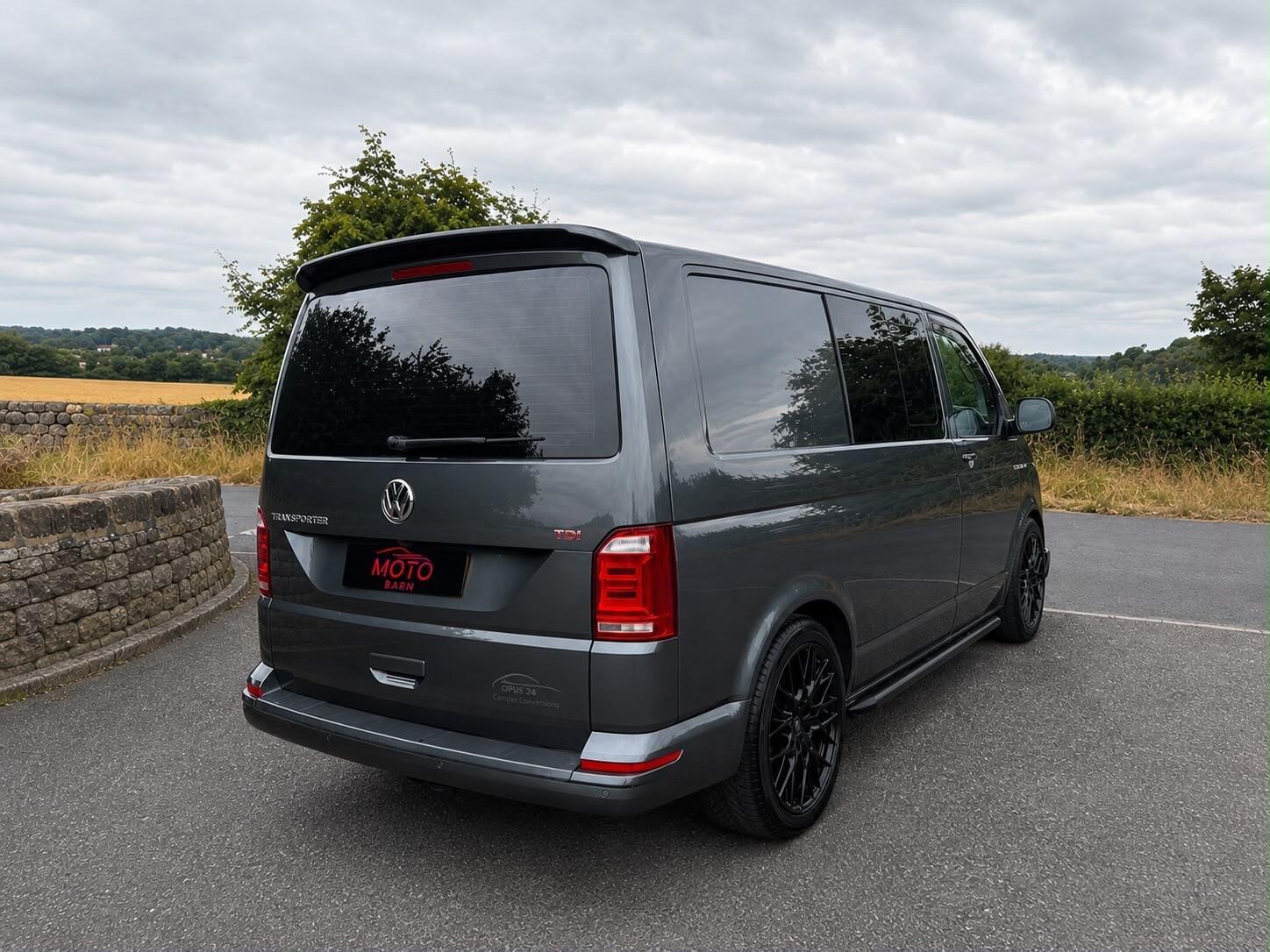 Volkswagen Transporter - Image 7