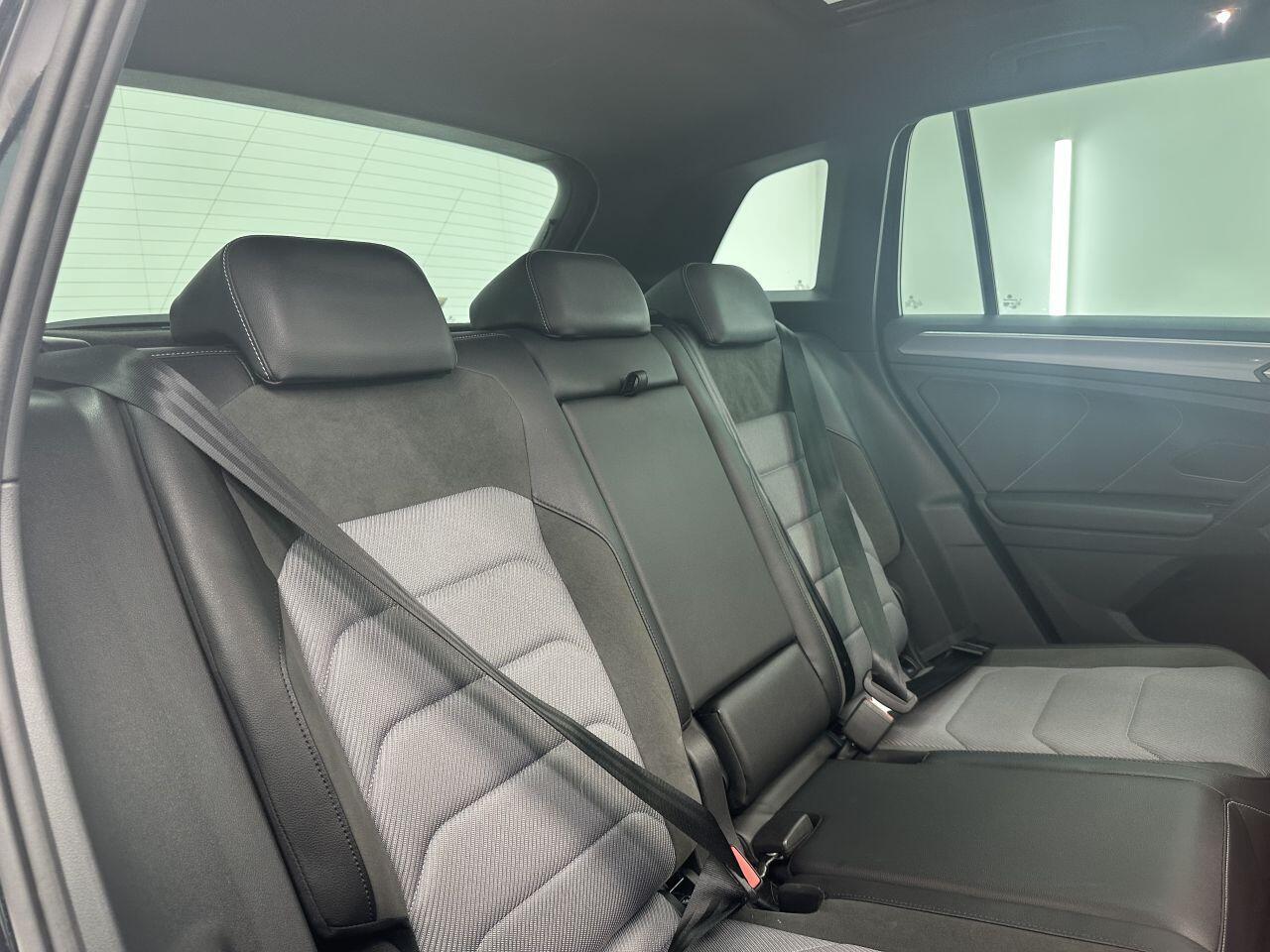 Volkswagen Tiguan - Image 15