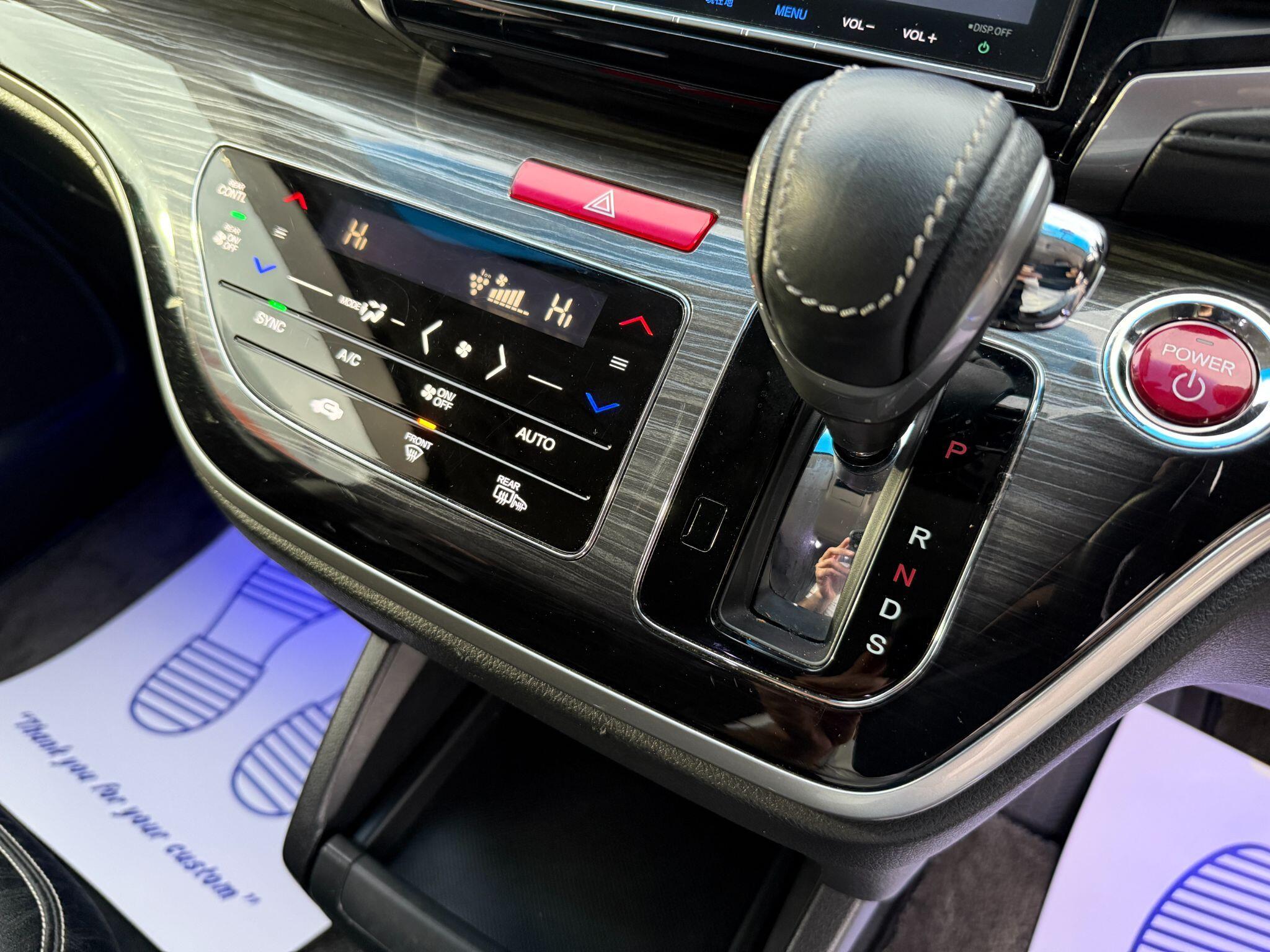 Honda Odyssey - Image 65