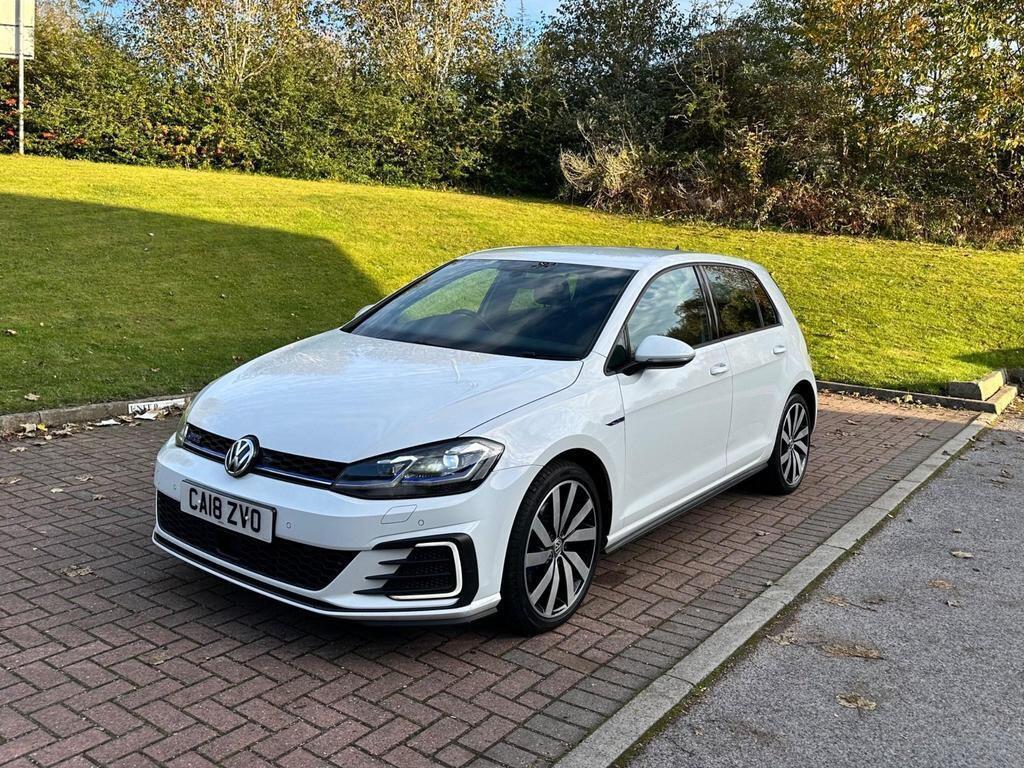 Volkswagen Golf - Image 8