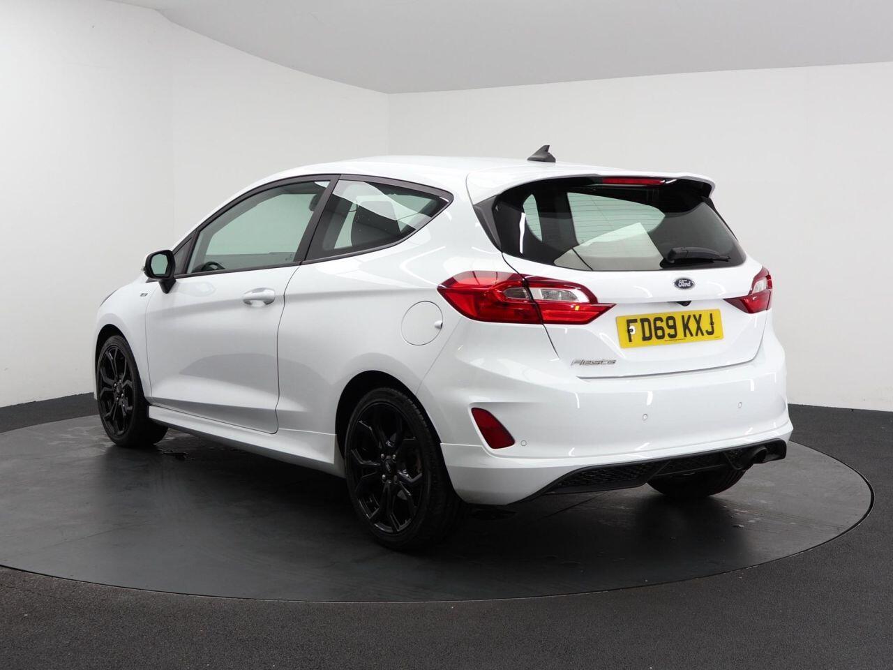 Ford Fiesta - Image 9
