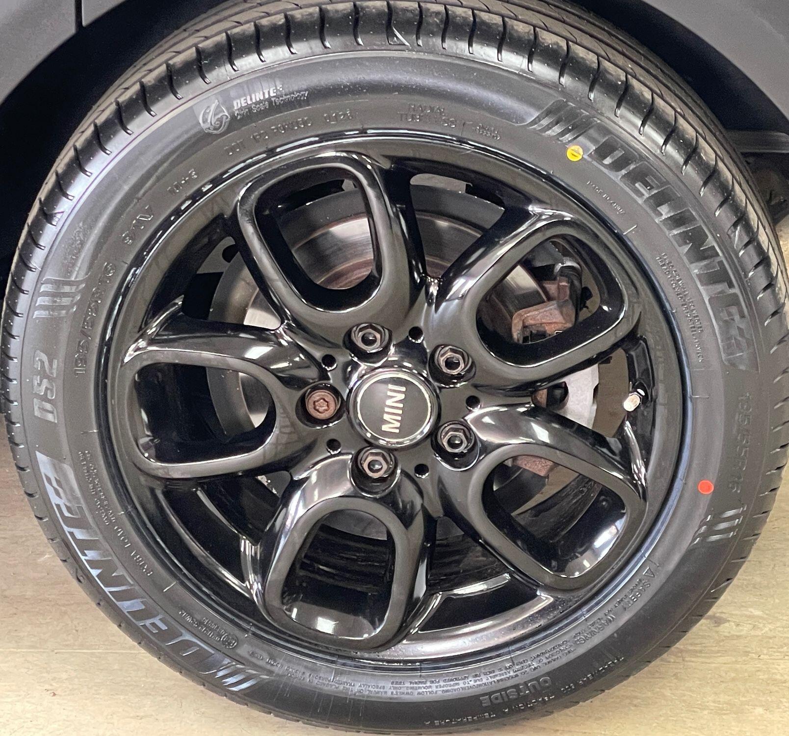 MINI Hatch - Image 16