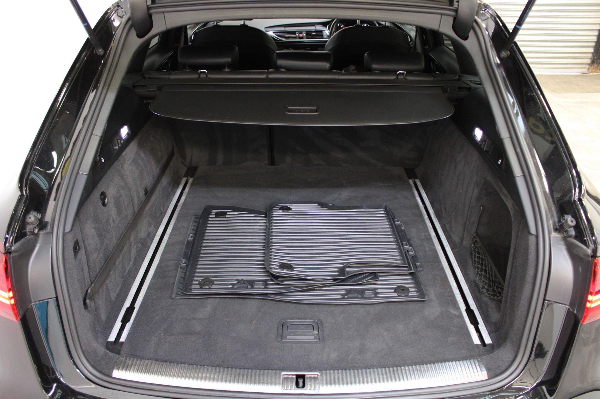 Audi A6 Avant - Image 16