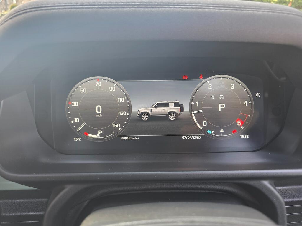 Land Rover Defender 90 - Image 48