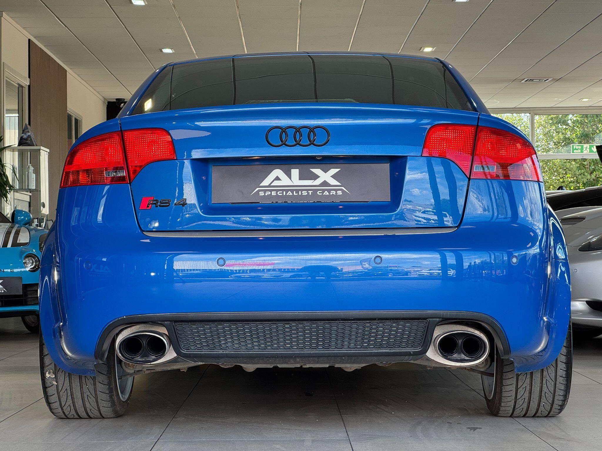 Audi RS4 - Image 17