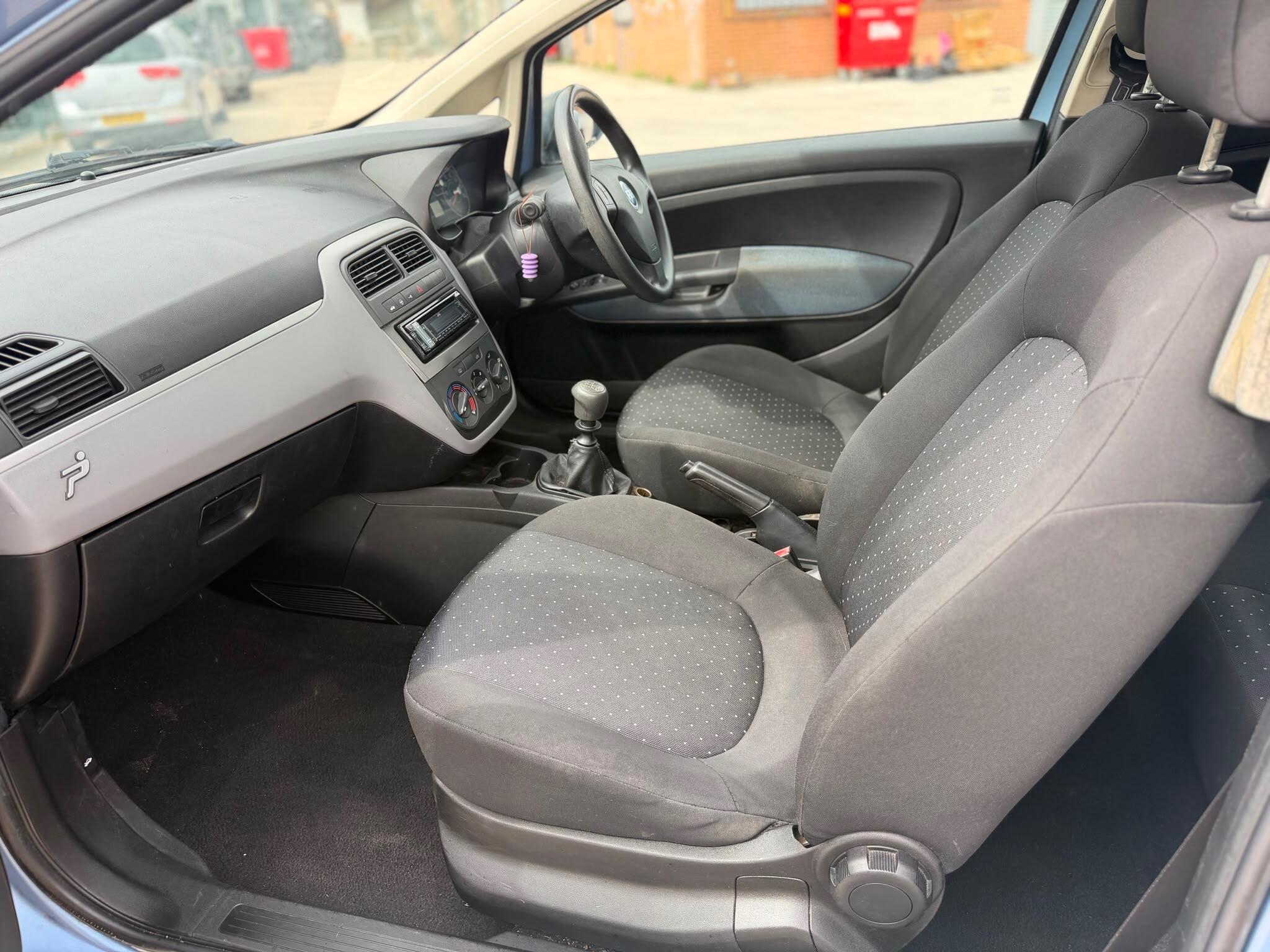 Fiat Grande Punto - Image 12