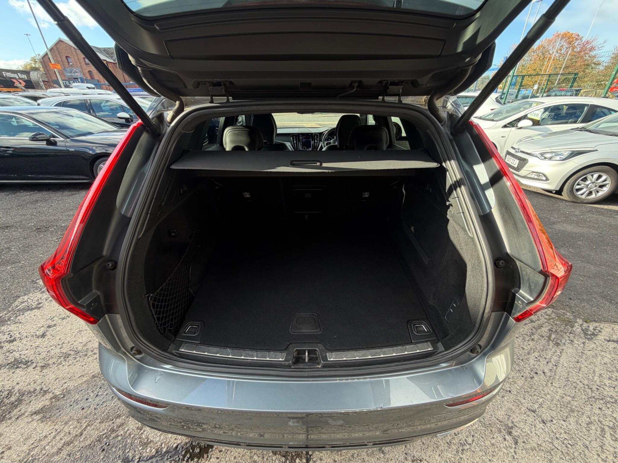 Volvo XC60 - Image 17