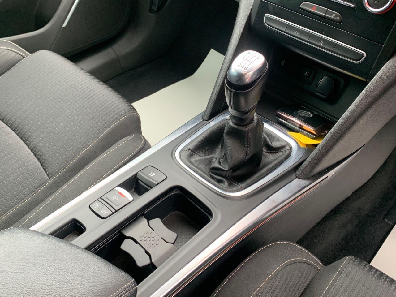 Renault Megane - Image 8