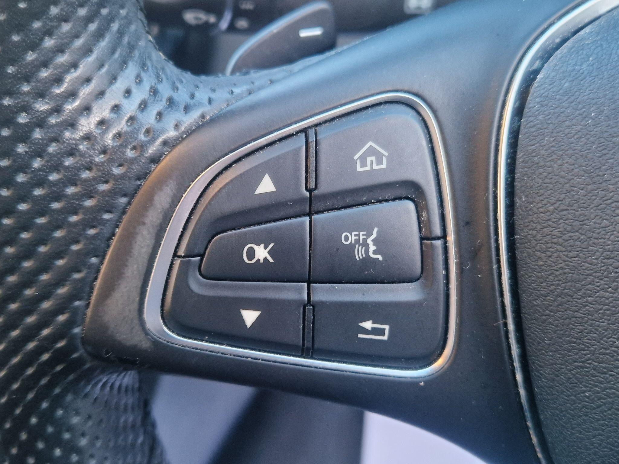 Mercedes C Class - Image 49