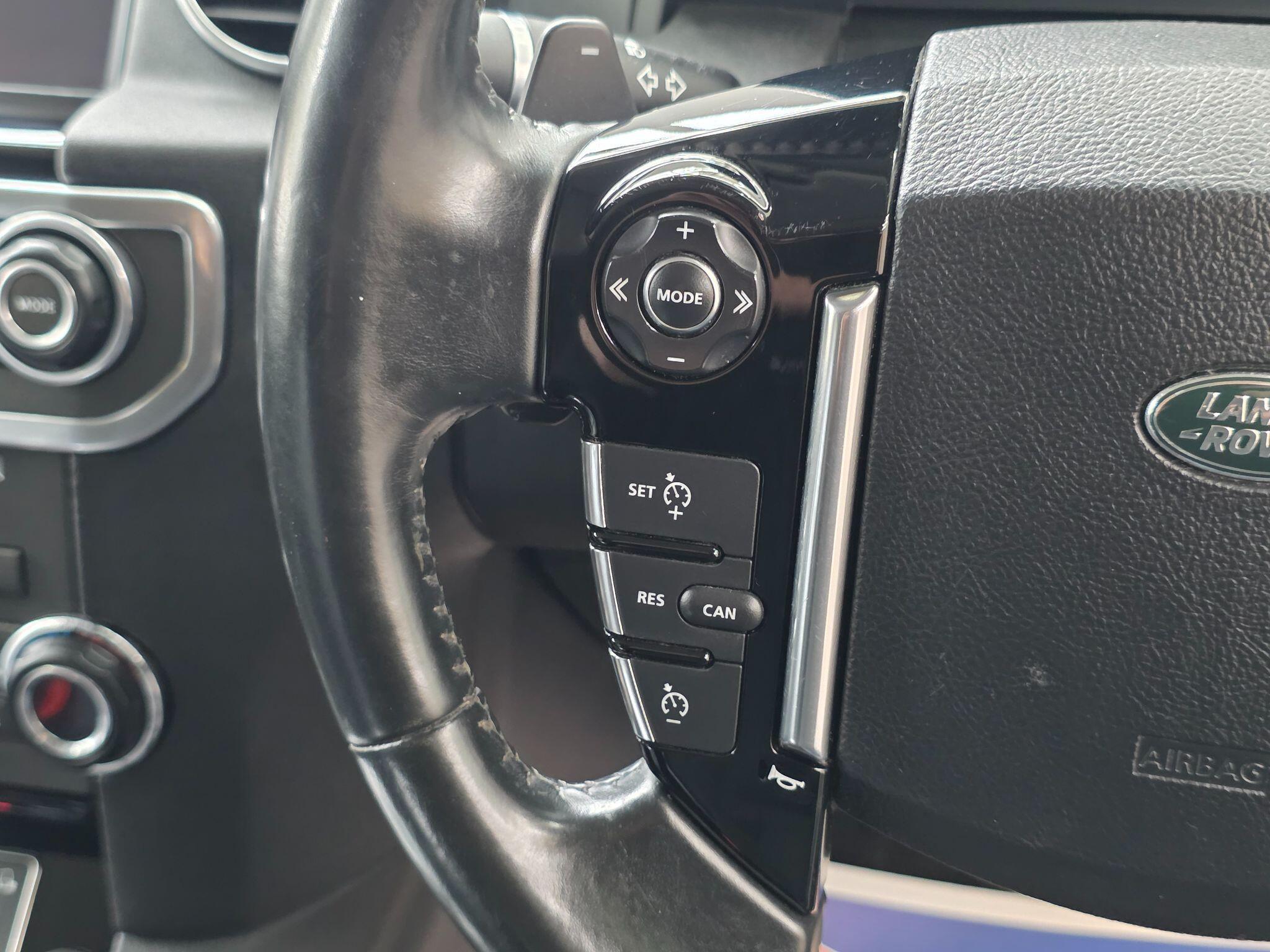 Land Rover DISCOVERY 4 - Image 28