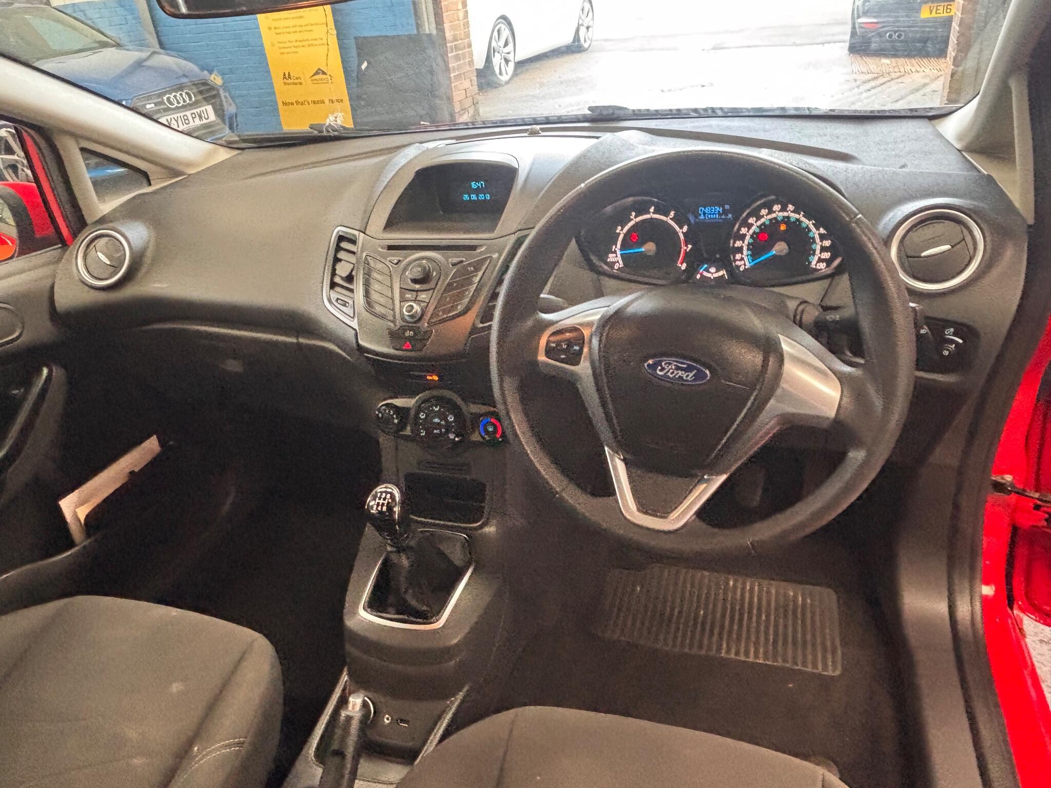 Ford Fiesta - Image 17