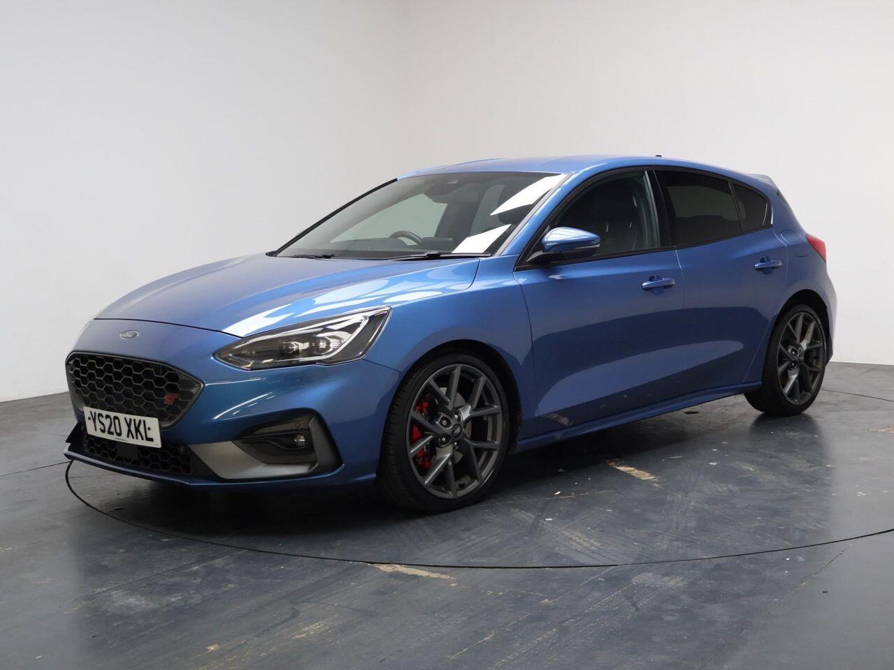 Ford Focus - Image 6