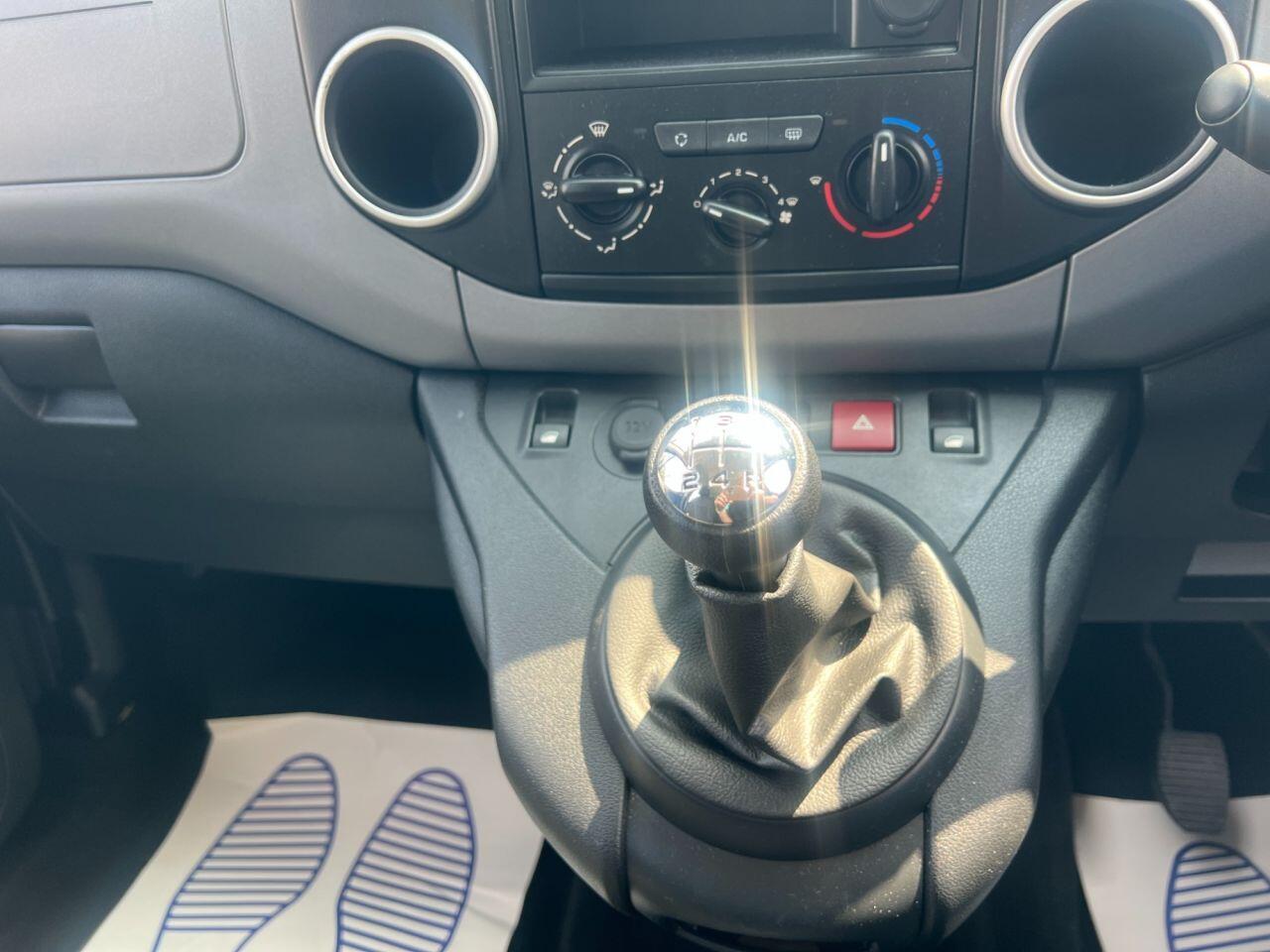 Peugeot Partner - Image 17