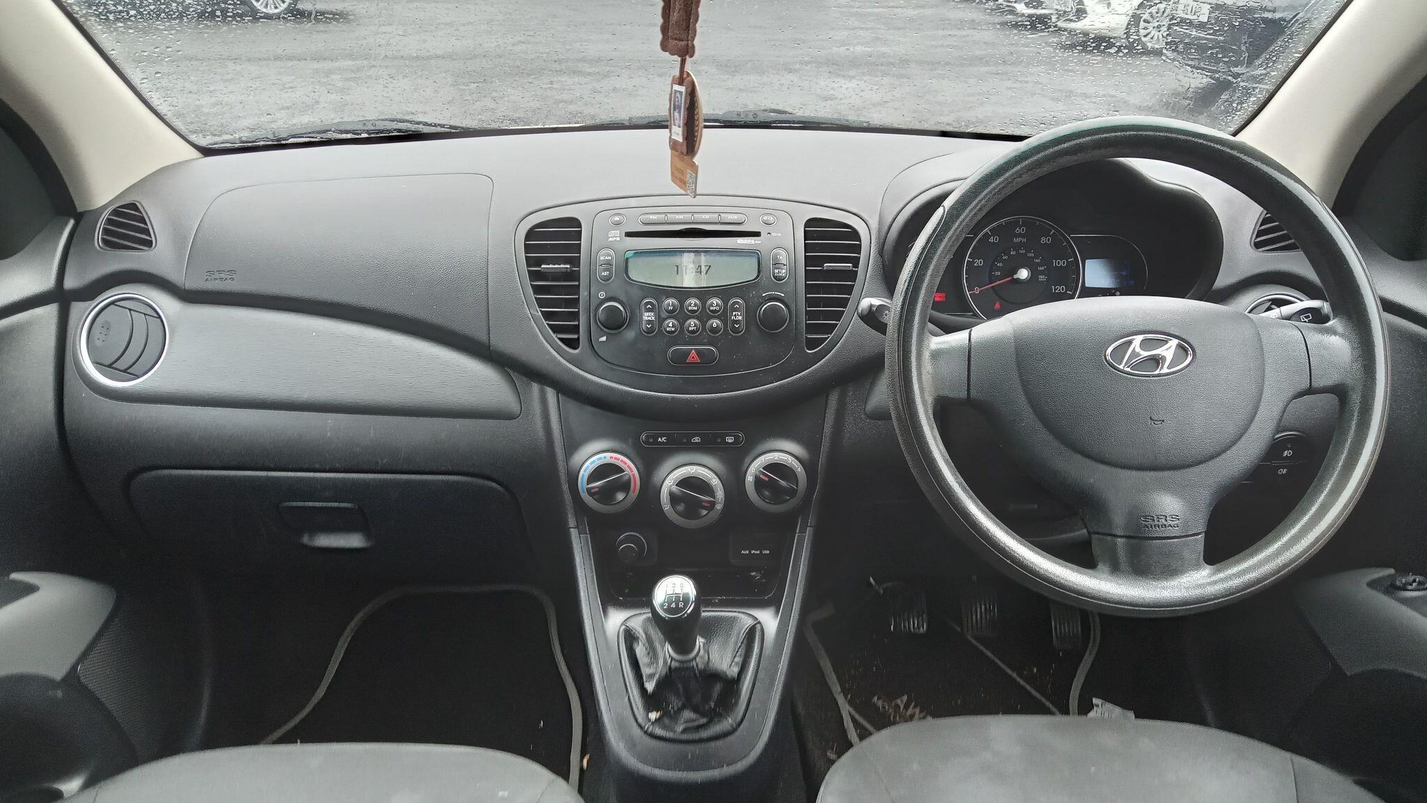 Hyundai i10 - Image 18