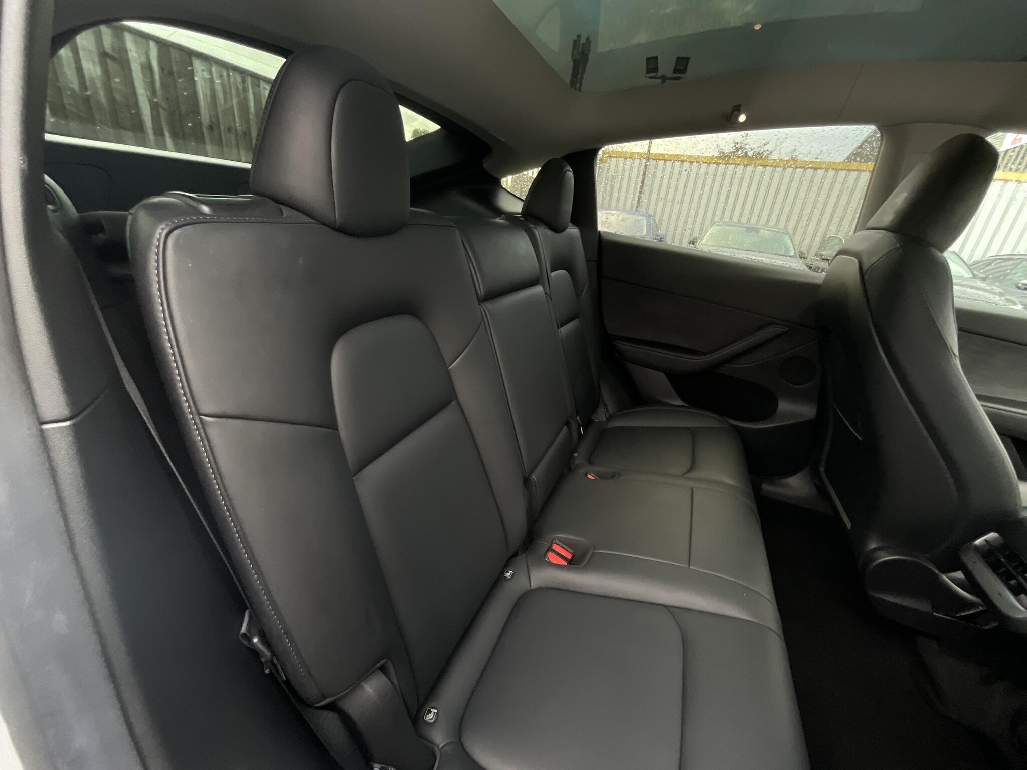 Tesla Model Y - Image 11