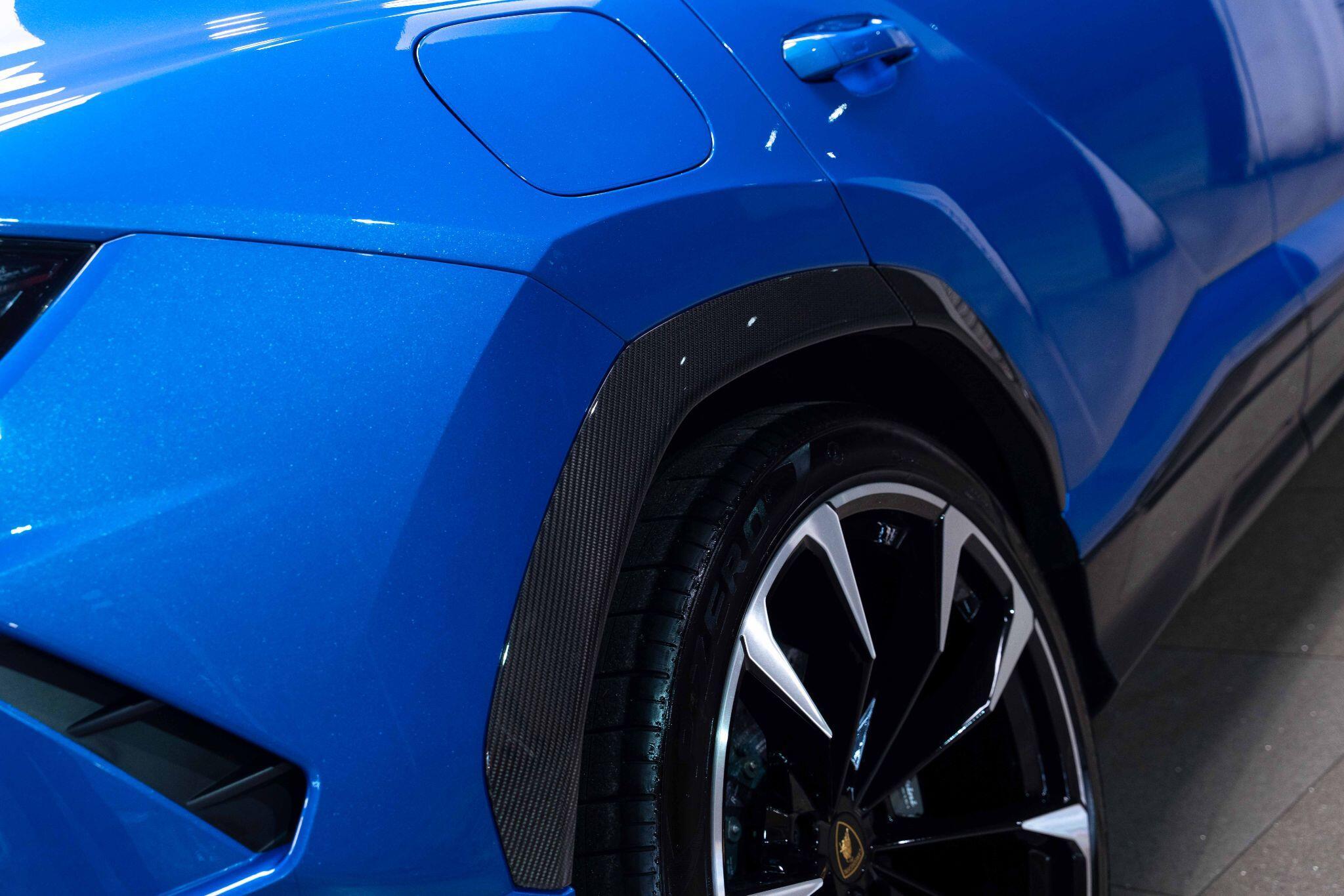 Lamborghini Urus - Image 14