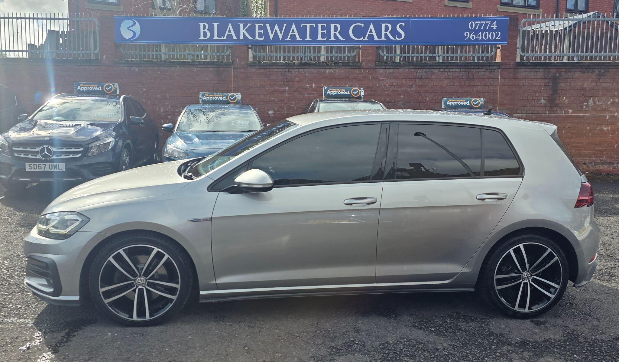 Volkswagen Golf - Image 4