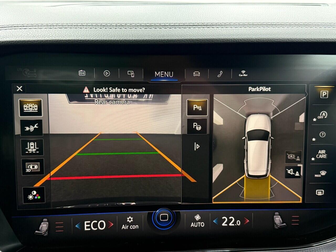 Volkswagen Touareg - Image 27