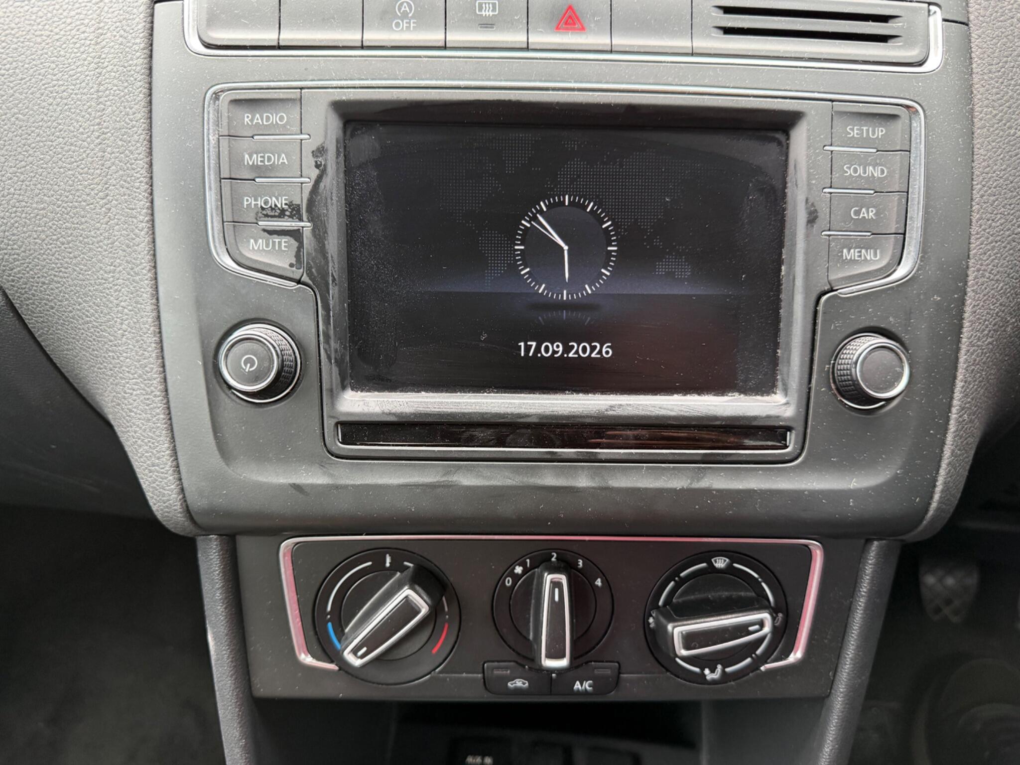 Volkswagen Polo - Image 14