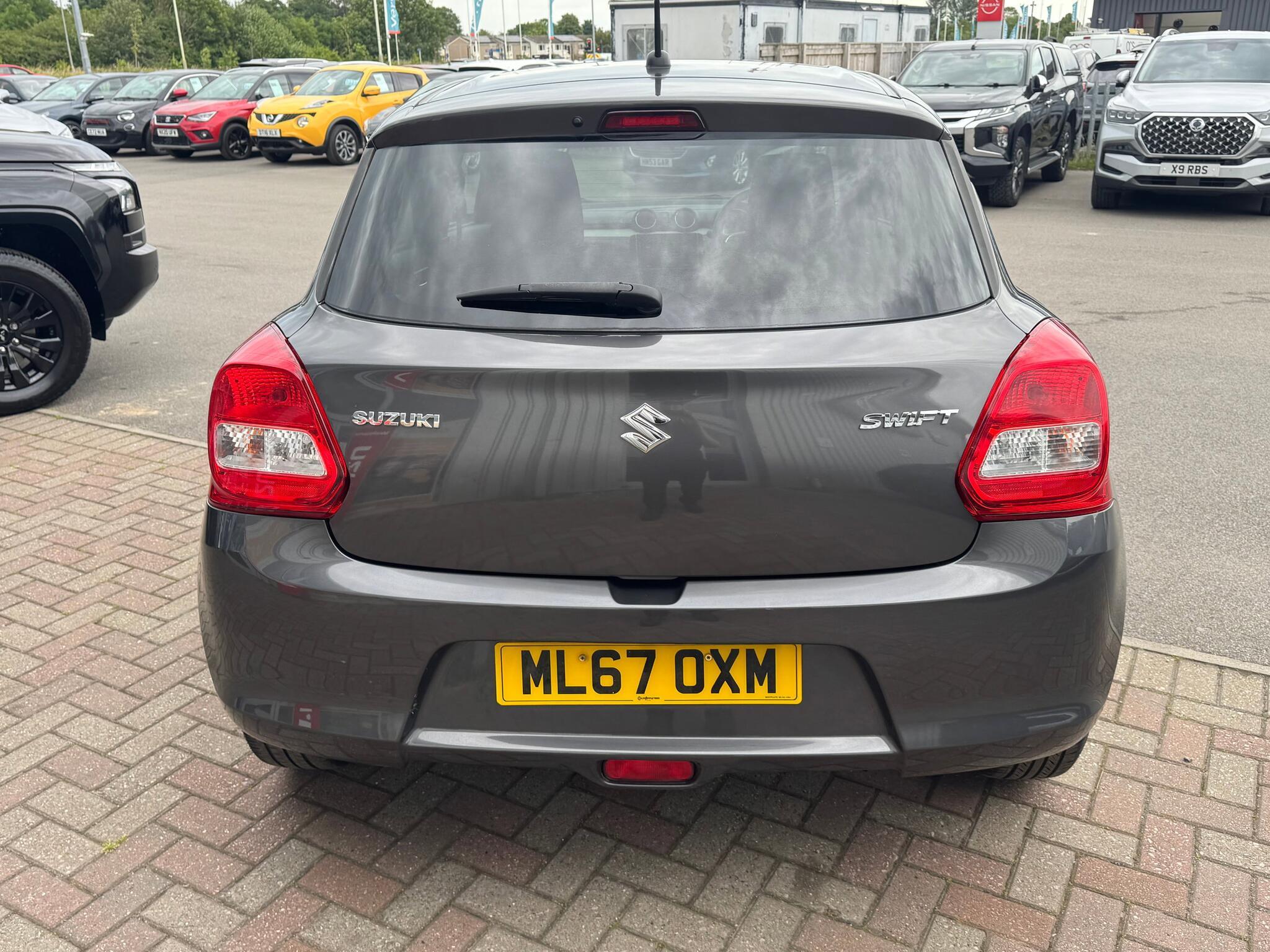 Suzuki Swift - Image 7