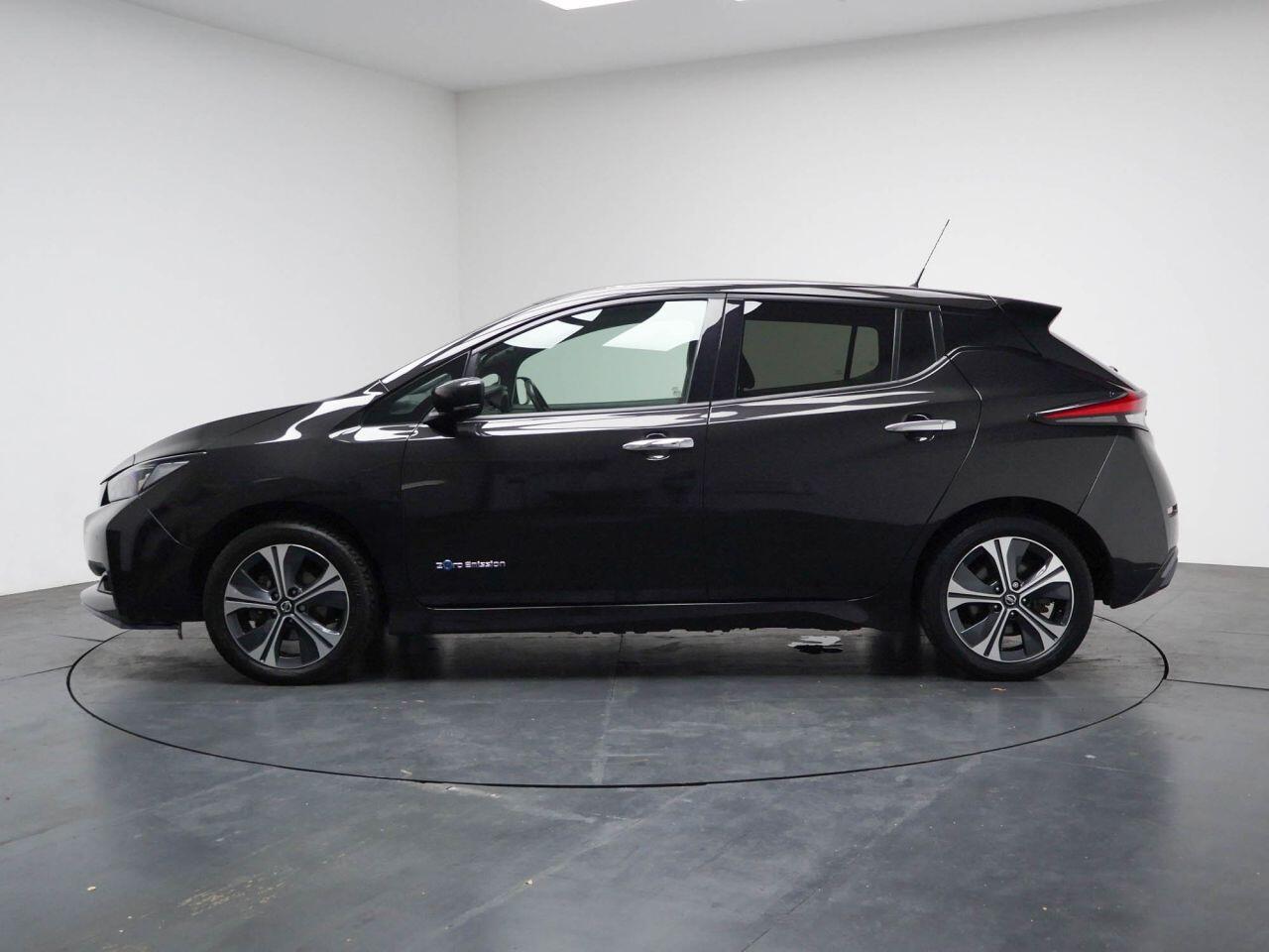 Nissan Leaf - Image 8