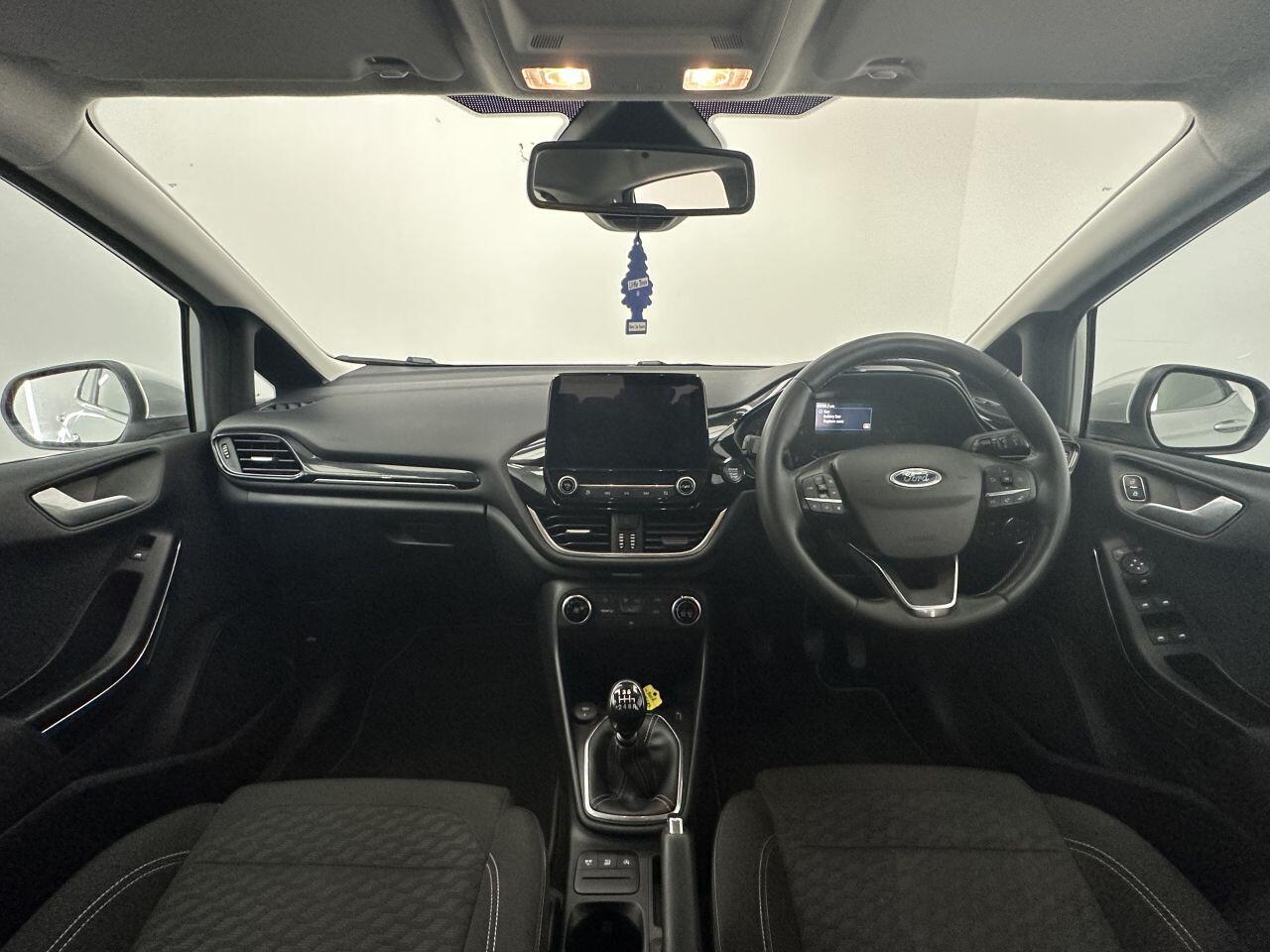 Ford Fiesta - Image 17