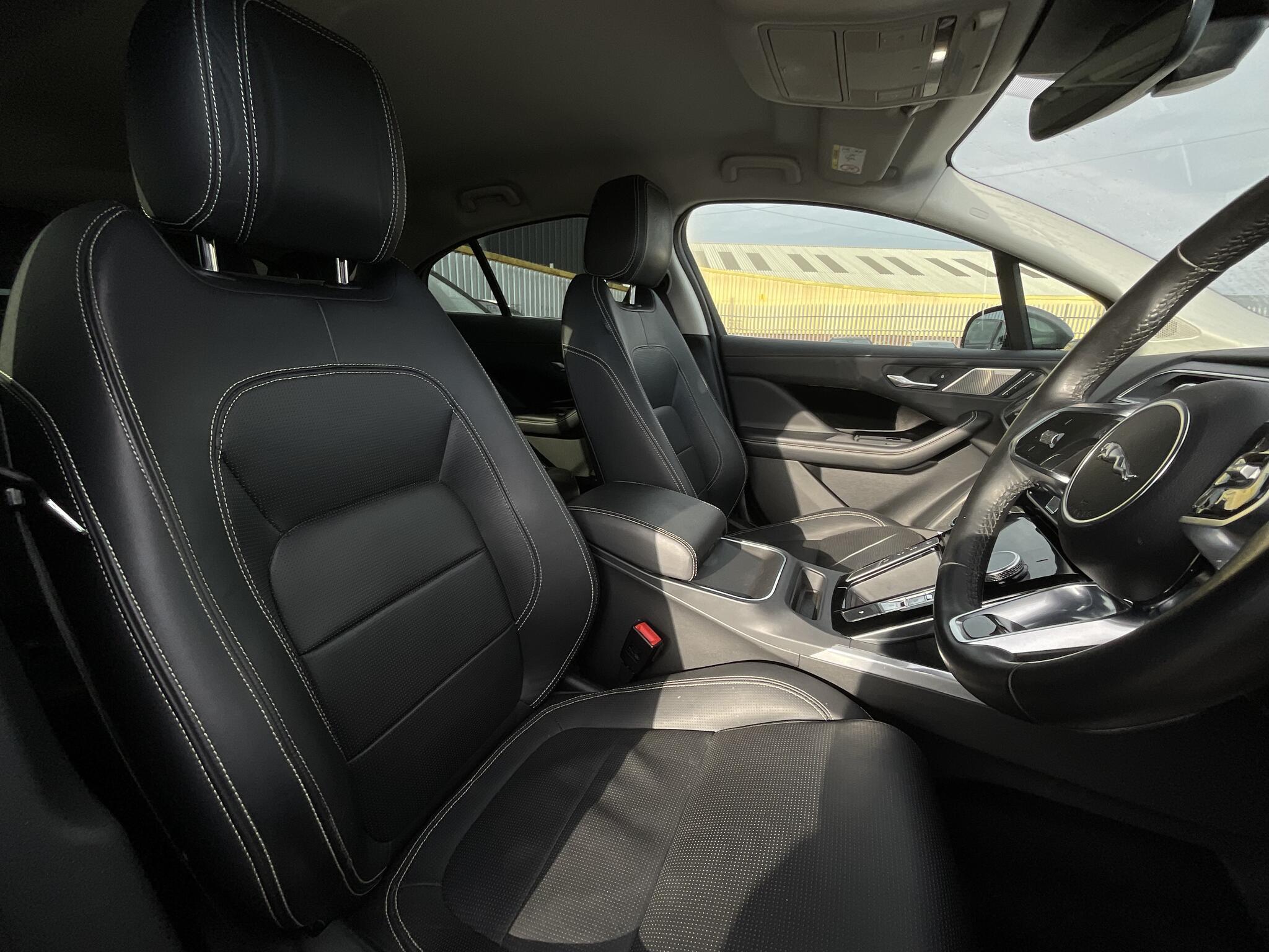 Jaguar I-Pace - Image 8