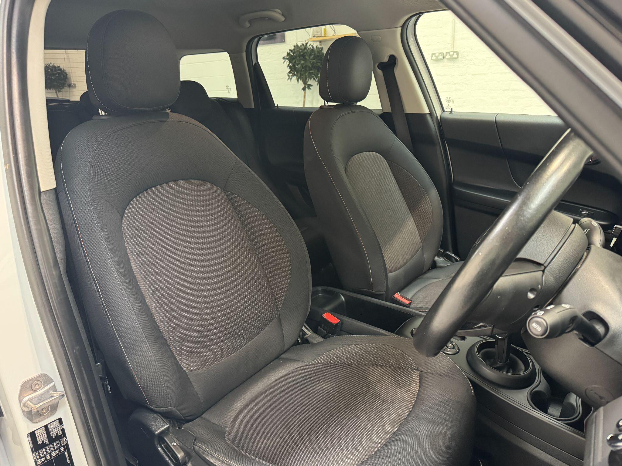 MINI Countryman - Image 17