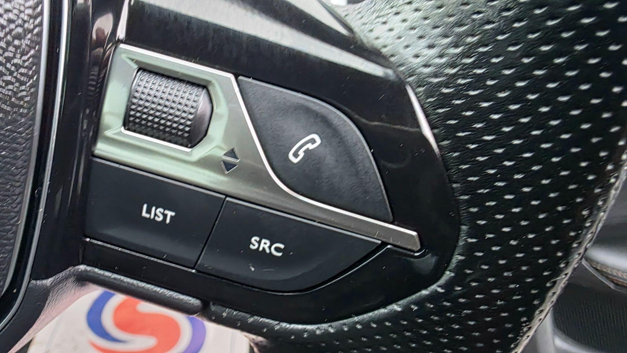 Peugeot 3008 - Image 32