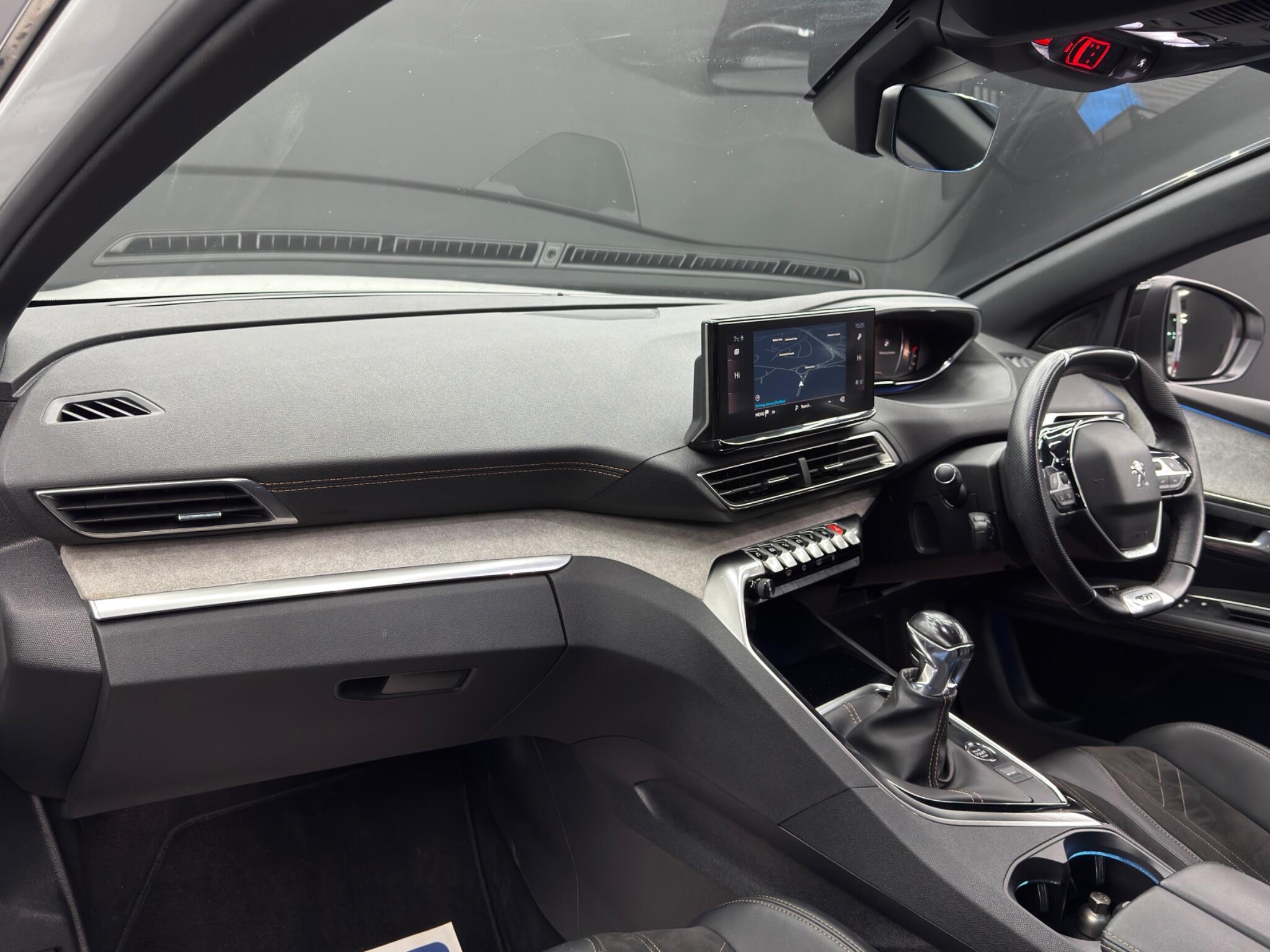 Peugeot 3008 - Image 11