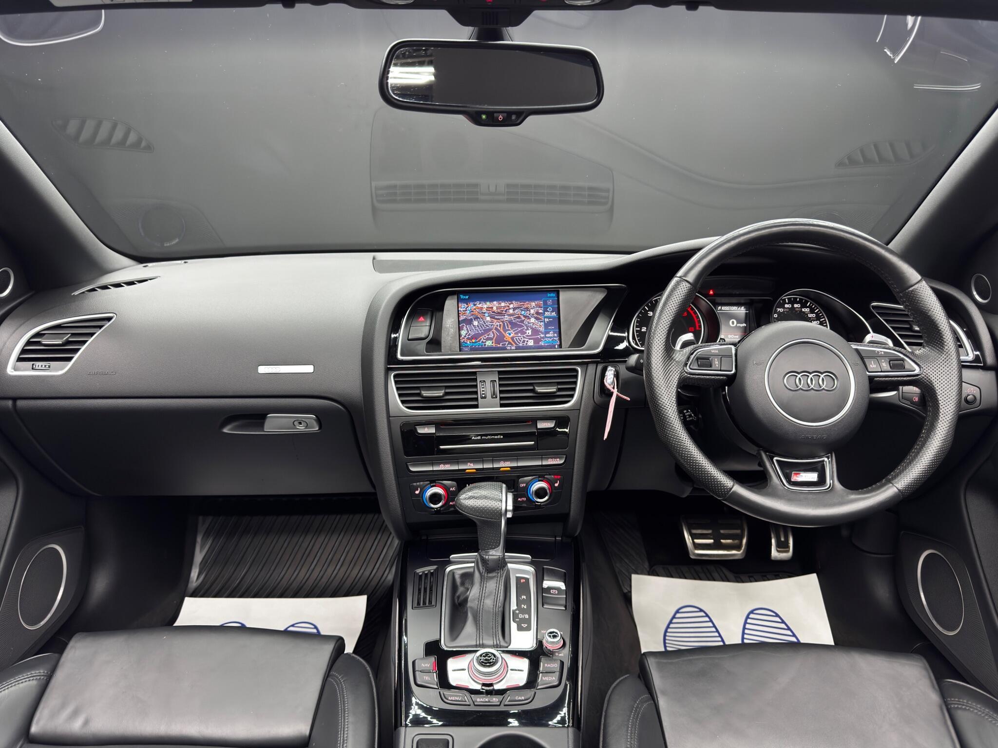 Audi A5 CABRIOLET - Image 10