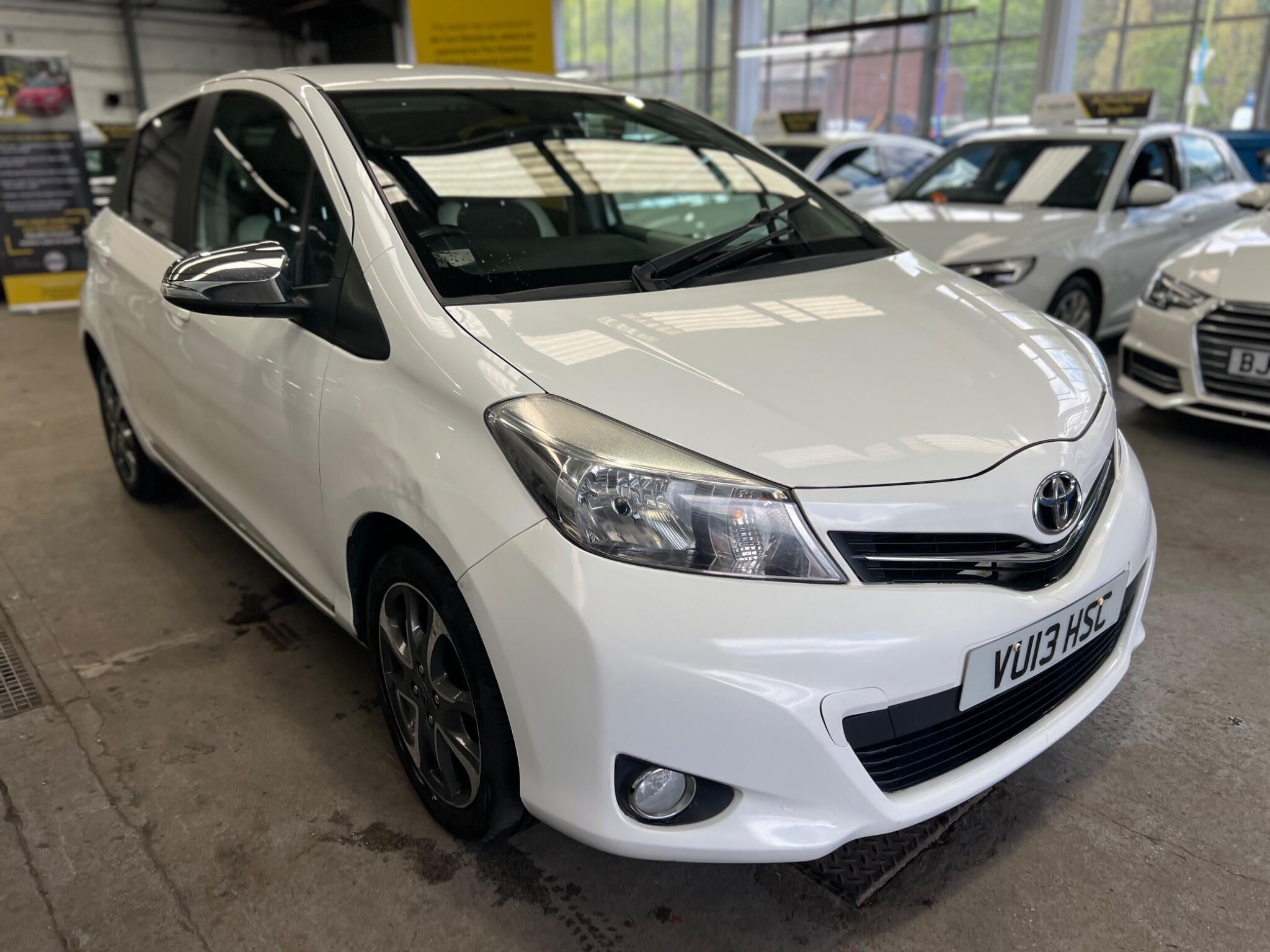 Toyota Yaris - Image 16