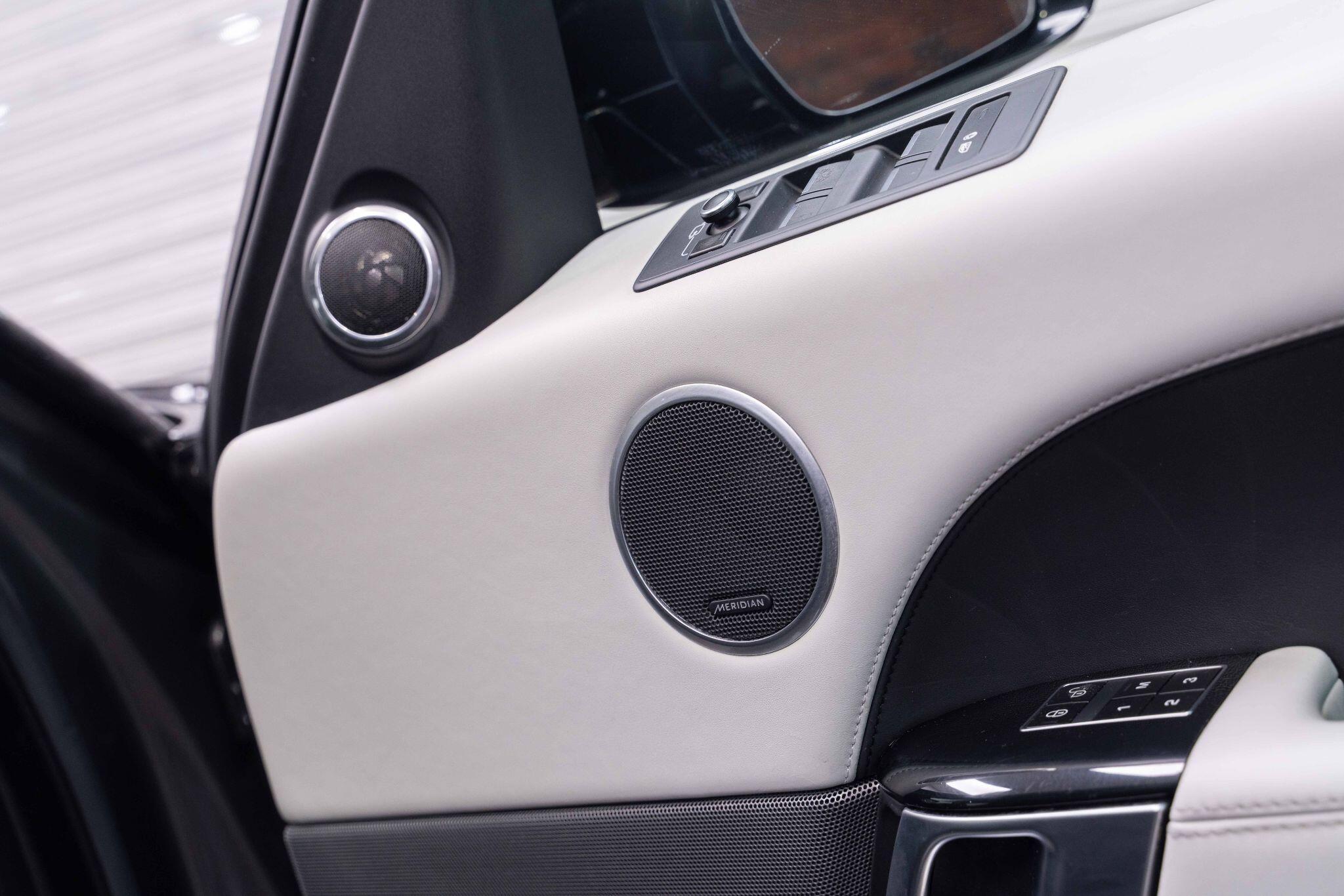 Land Rover RANGE ROVER SPORT - Image 19