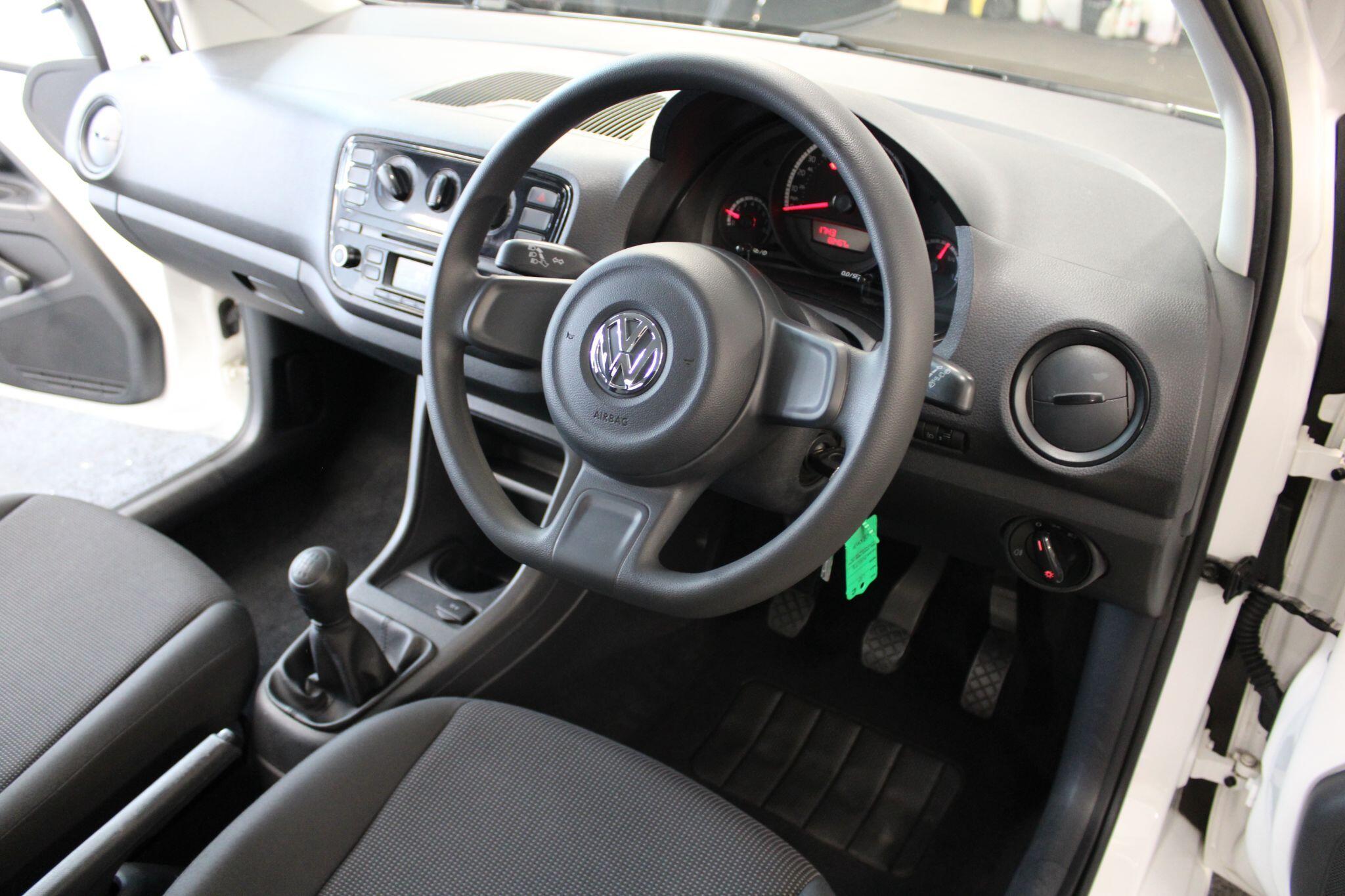 Volkswagen up! - Image 2
