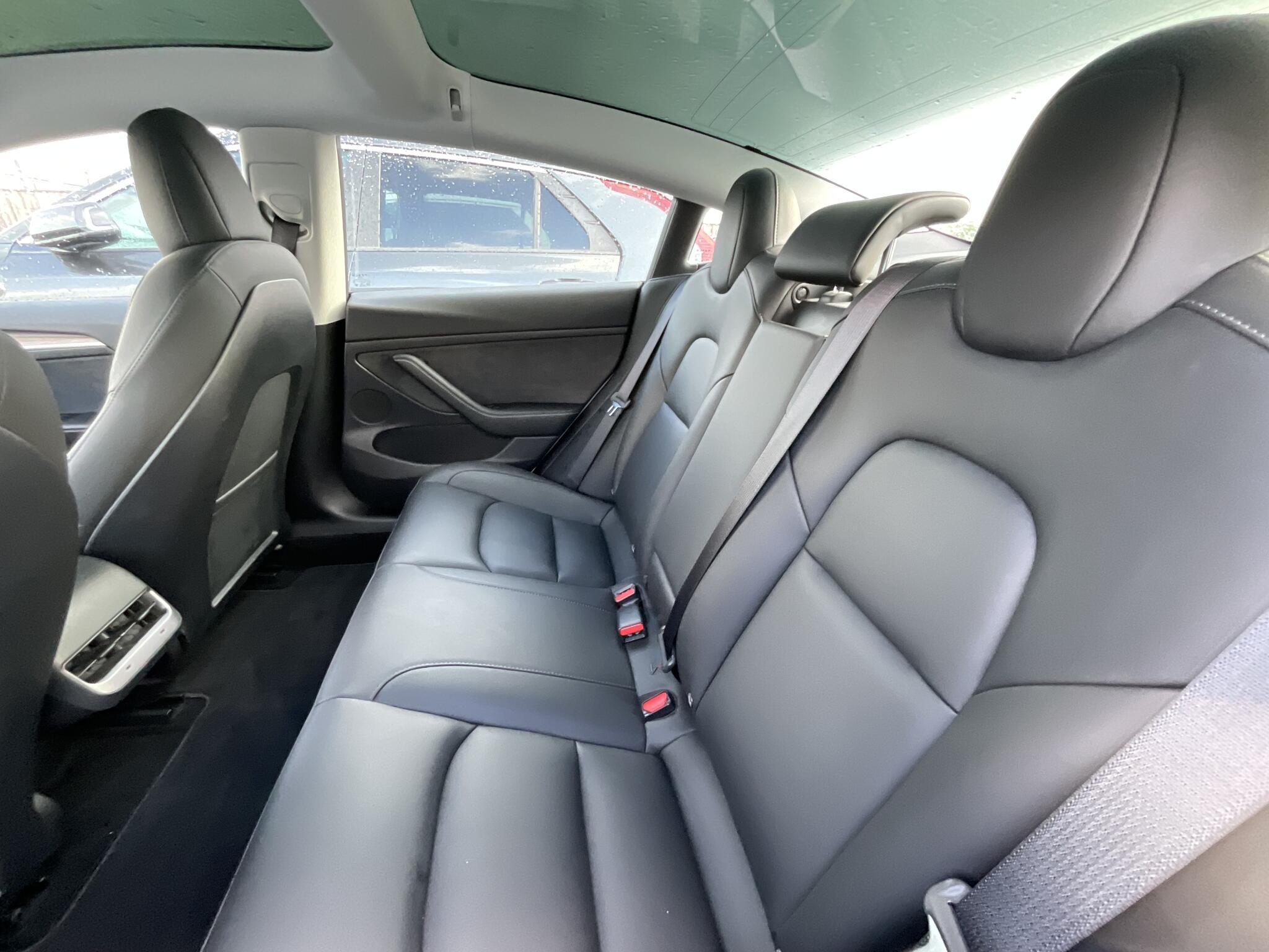 Tesla Model 3 - Image 14