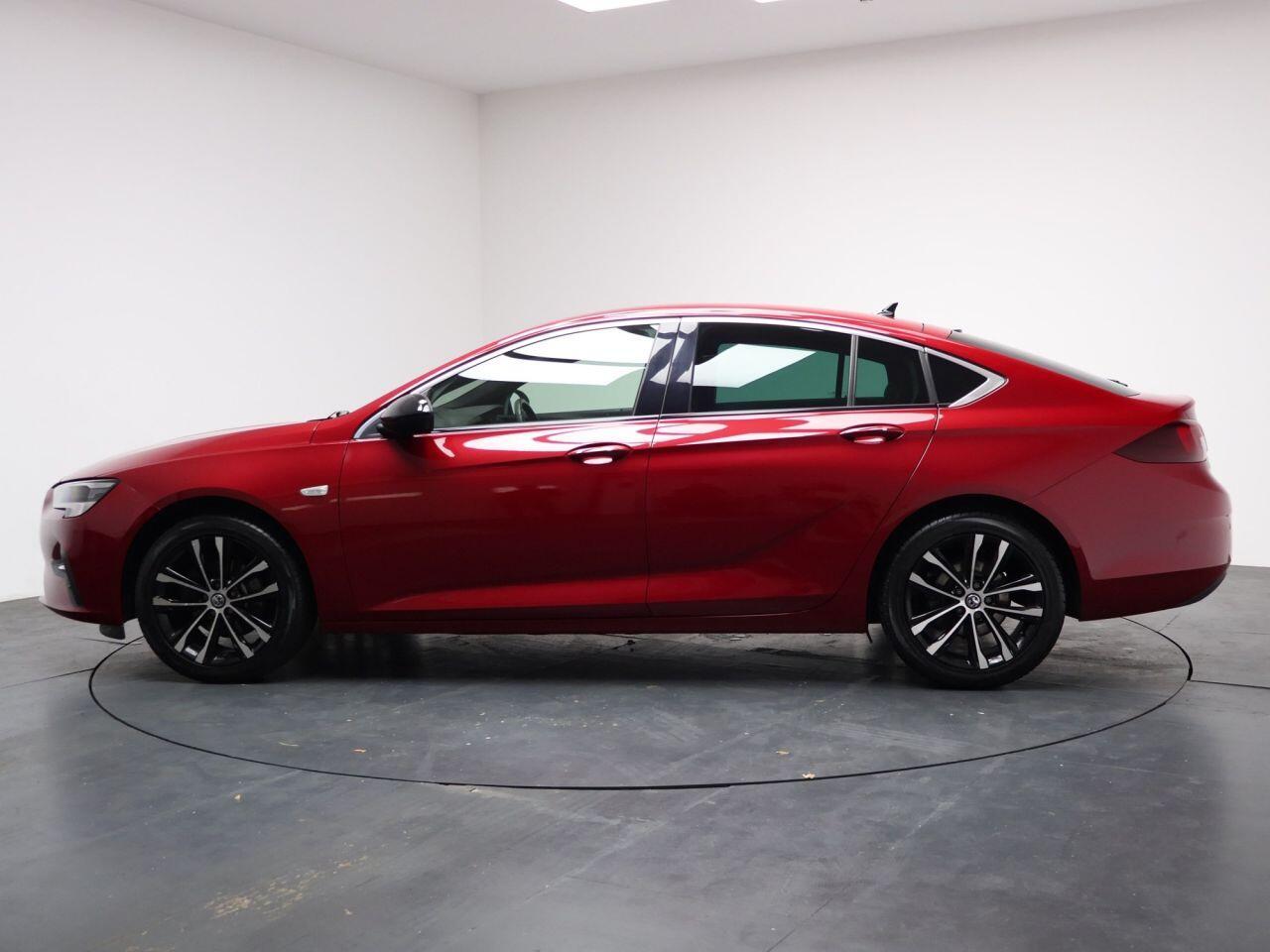 Vauxhall Insignia - Image 8