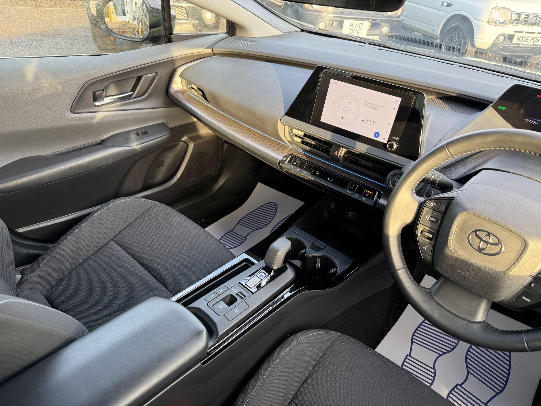 Toyota Prius - Image 48