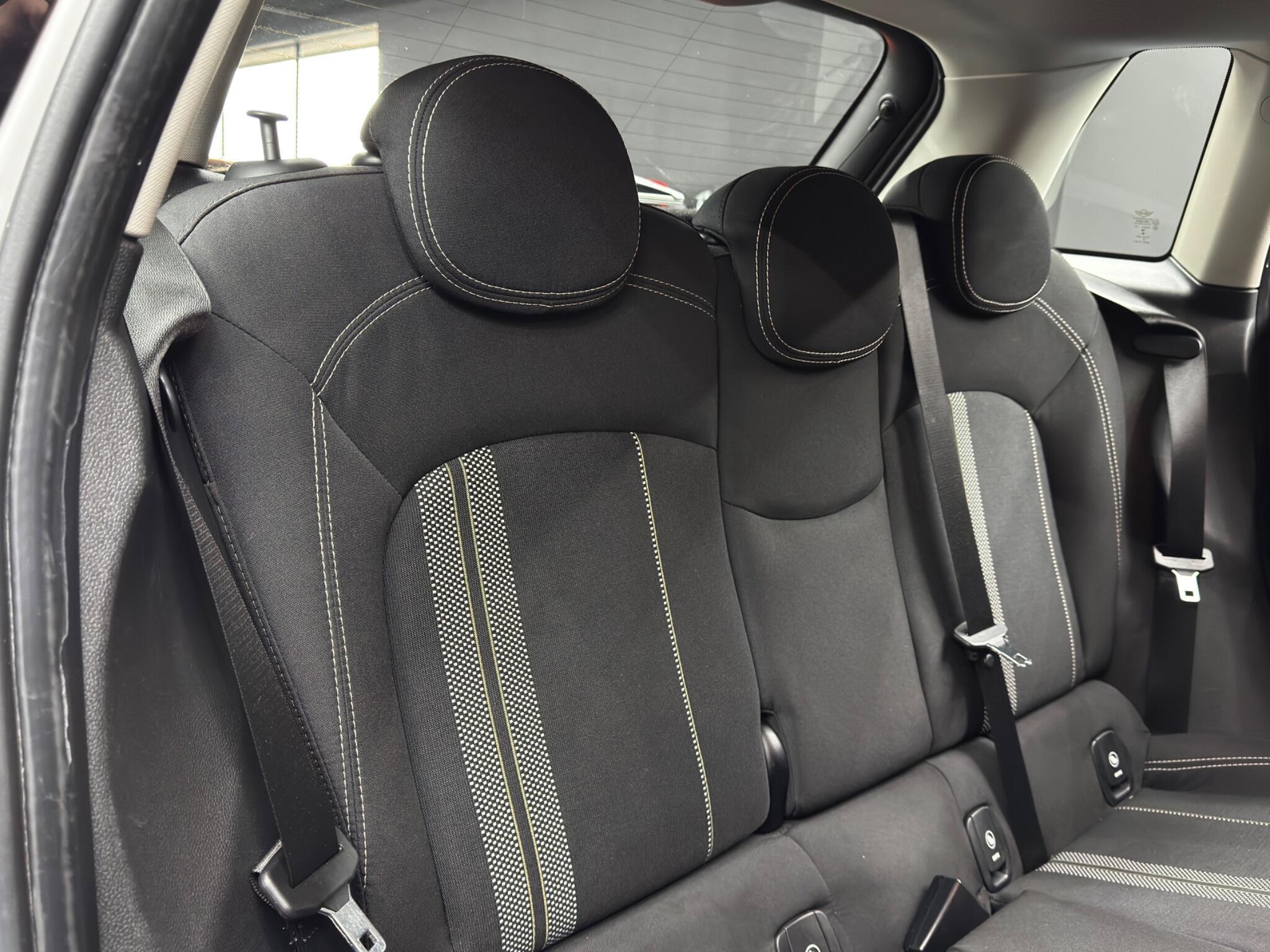 MINI Hatch - Image 14