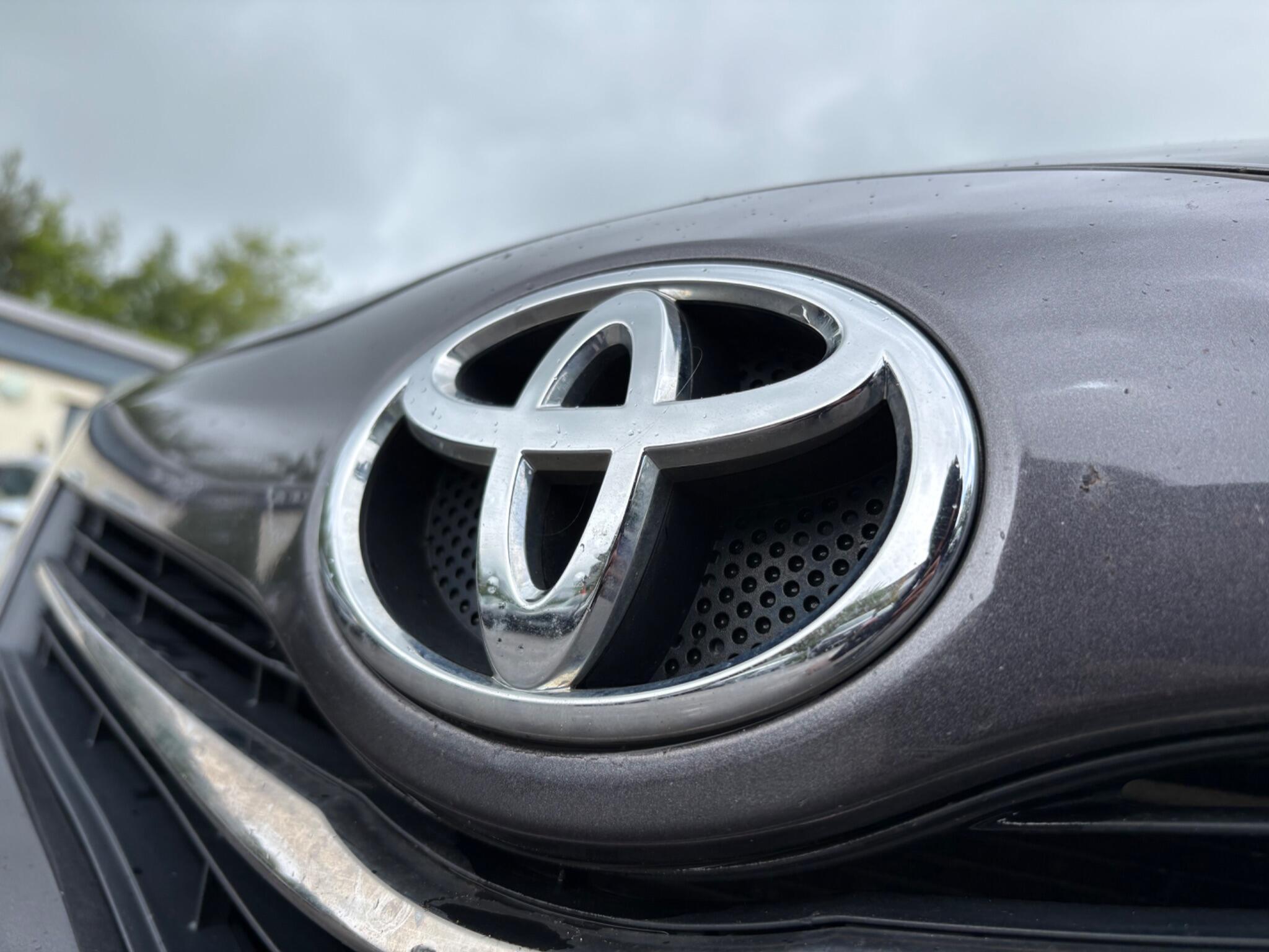 Toyota Yaris - Image 5