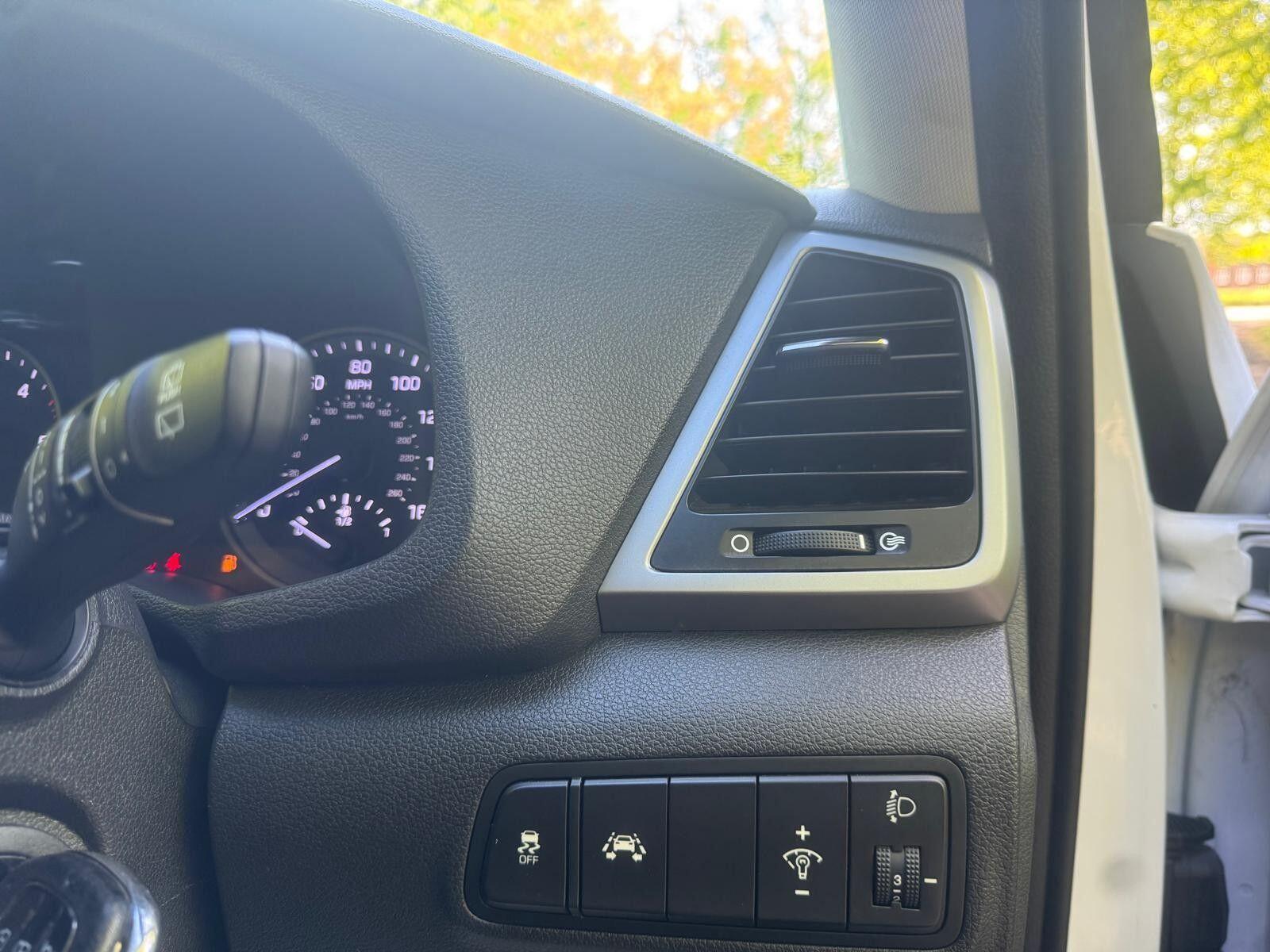 Hyundai Tucson - Image 28
