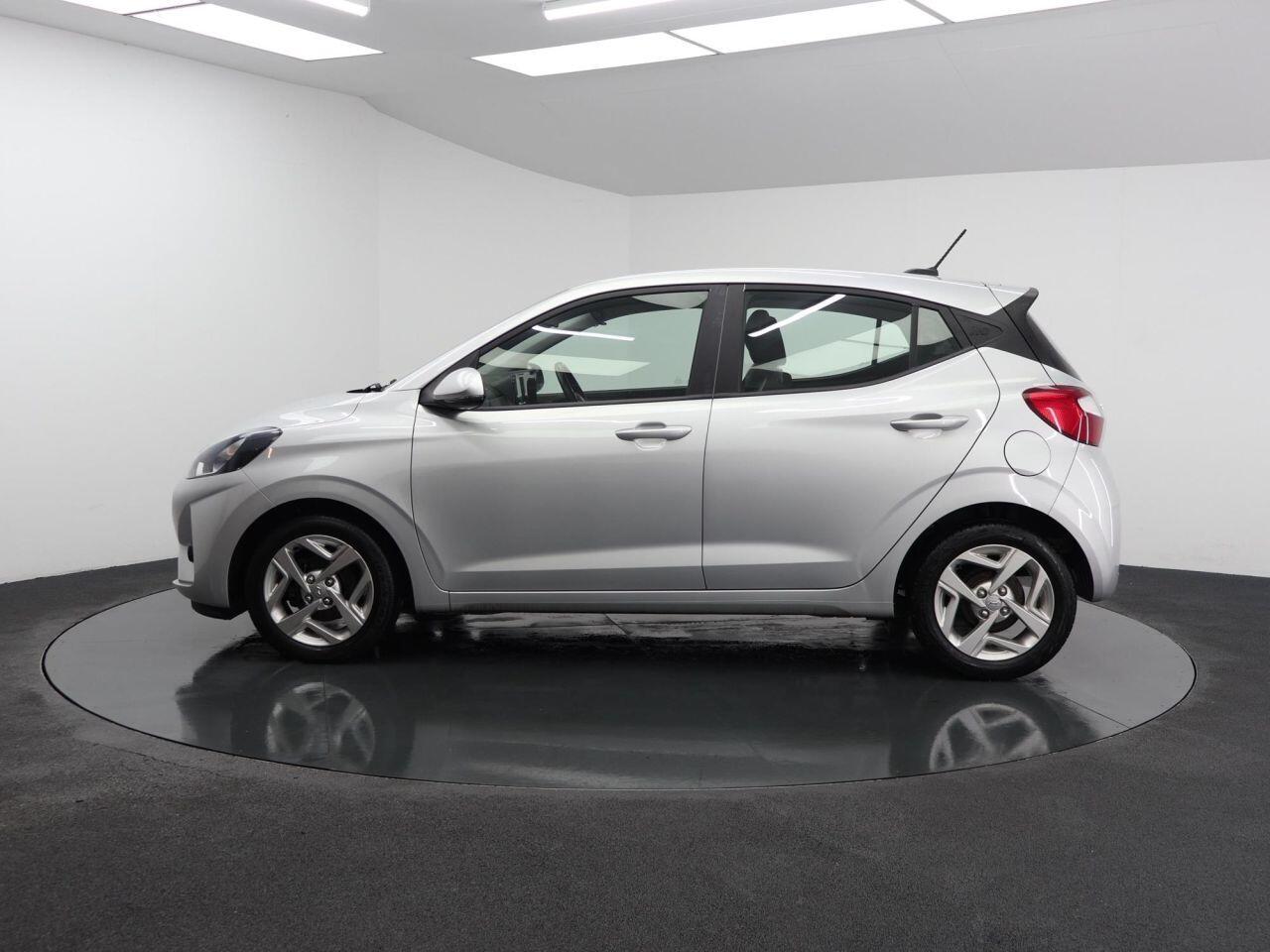 Hyundai i10 - Image 8