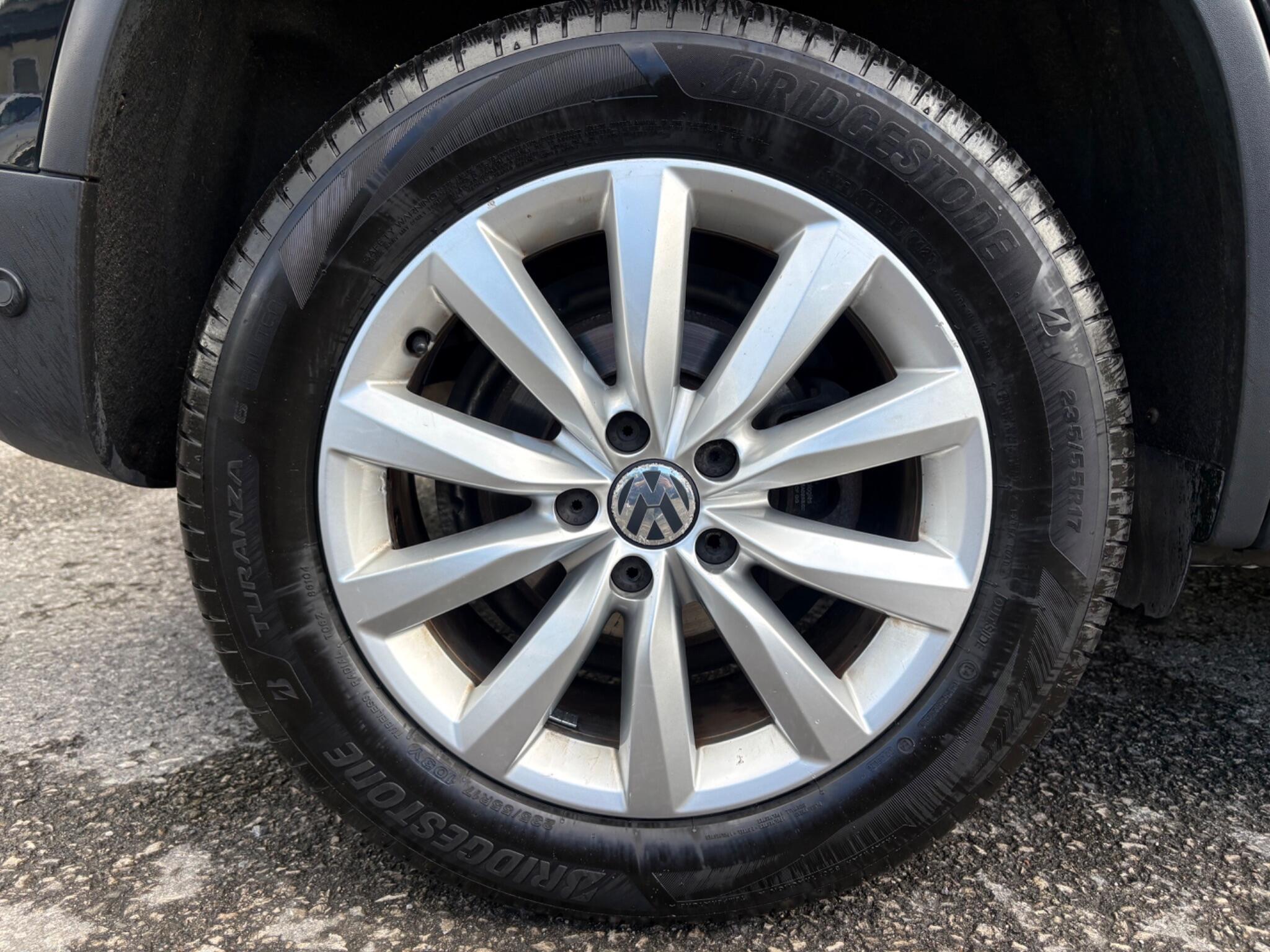 Volkswagen Tiguan - Image 24