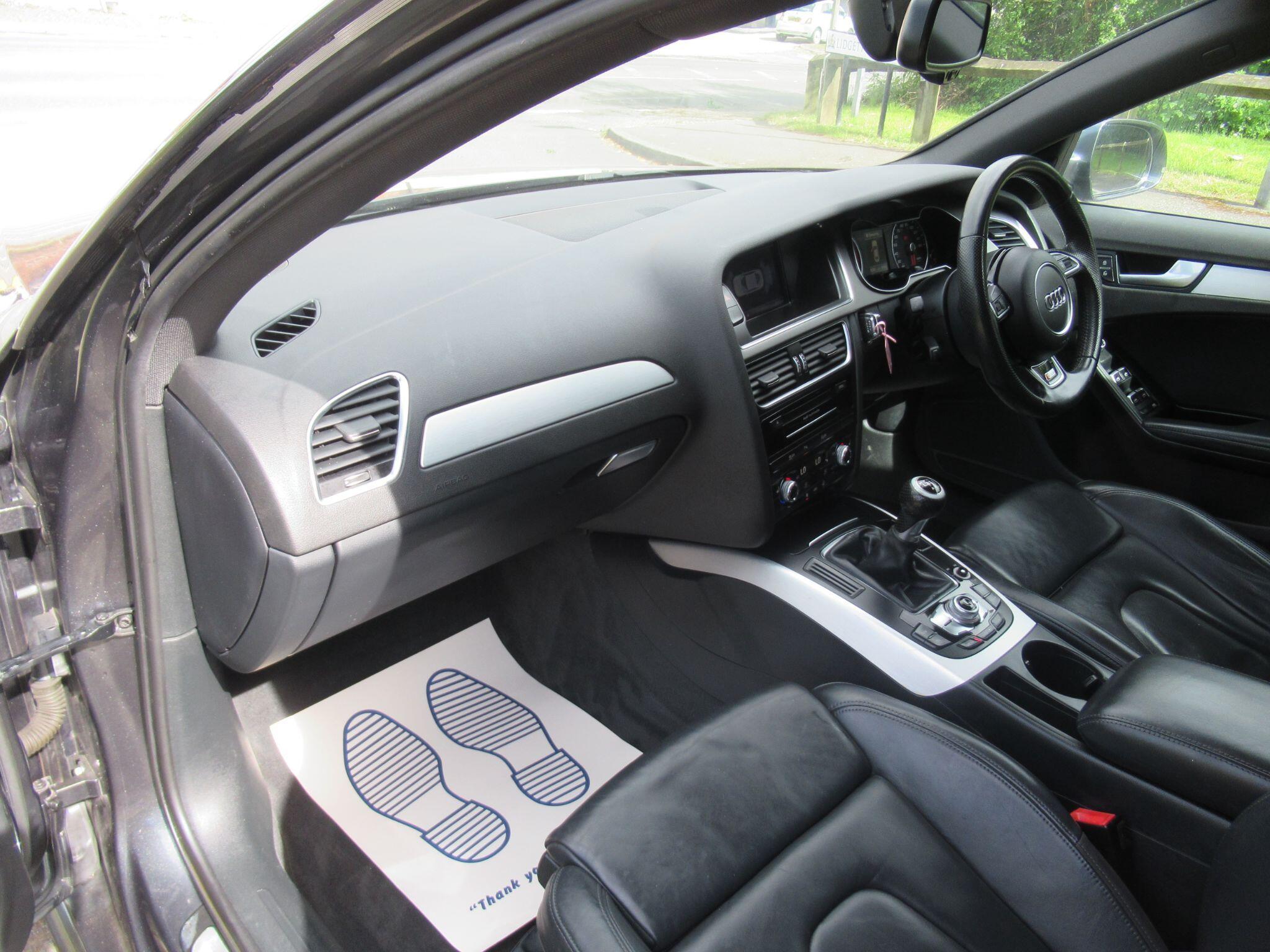 Audi A4 - Image 13