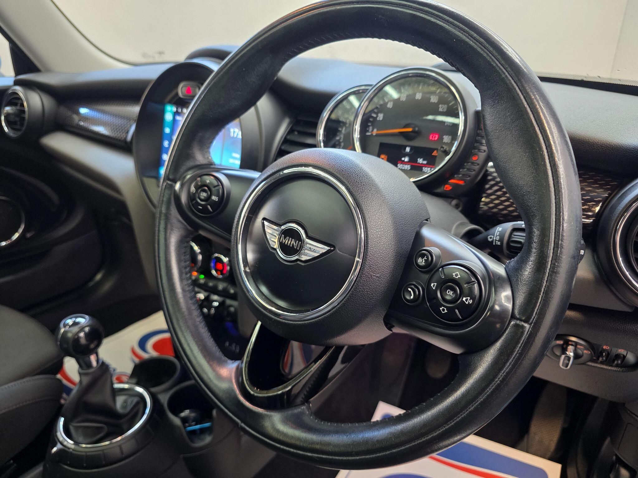 MINI Hatch - Image 15