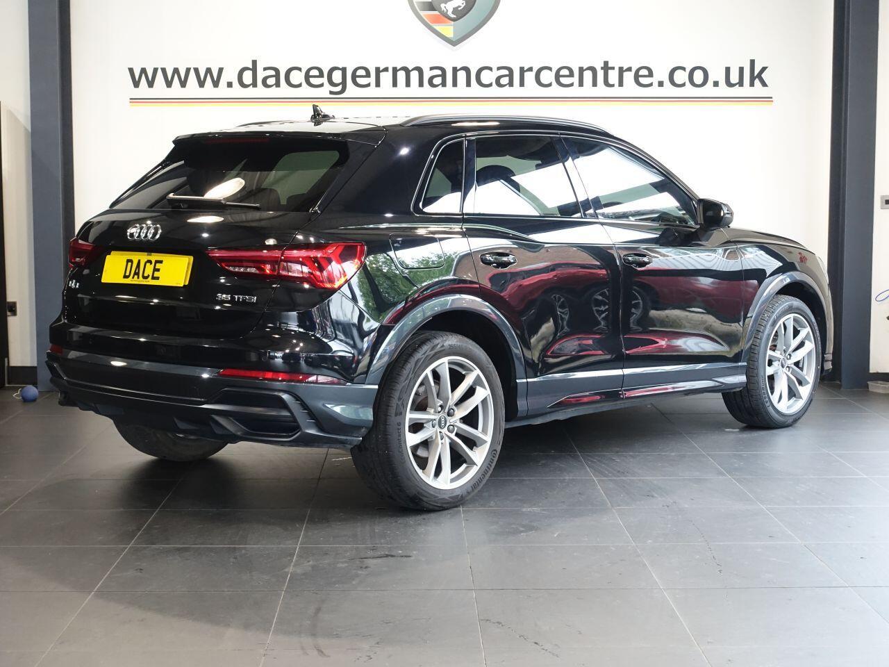 Audi Q3 - Image 6