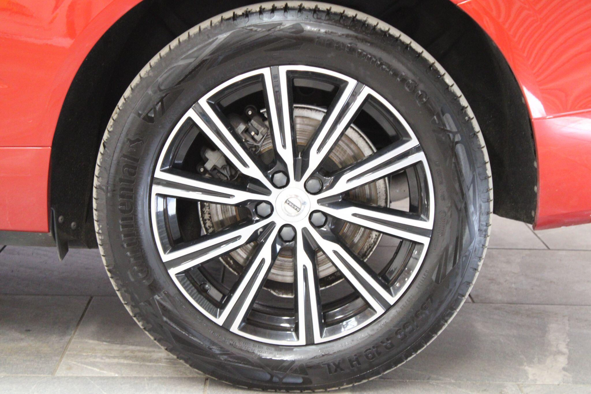 Volvo XC60 - Image 25