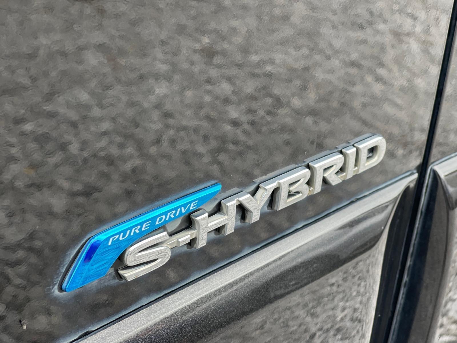 Nissan Serena - Image 36