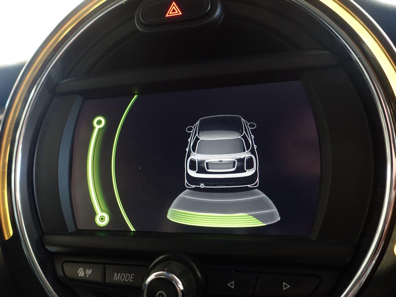 MINI Hatch - Image 30