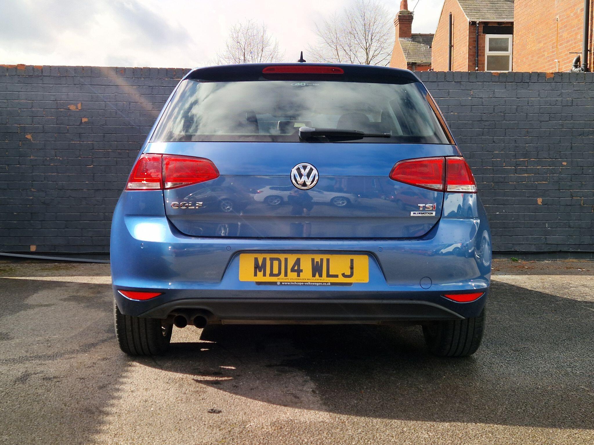 Volkswagen Golf - Image 24